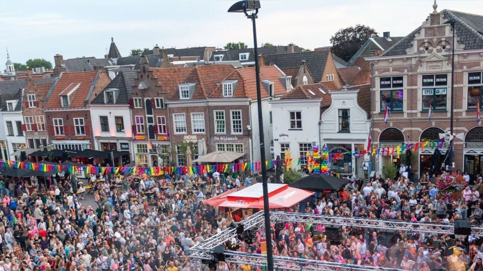 Amersfoort viert diversiteit tijdens kleurrijke Pride