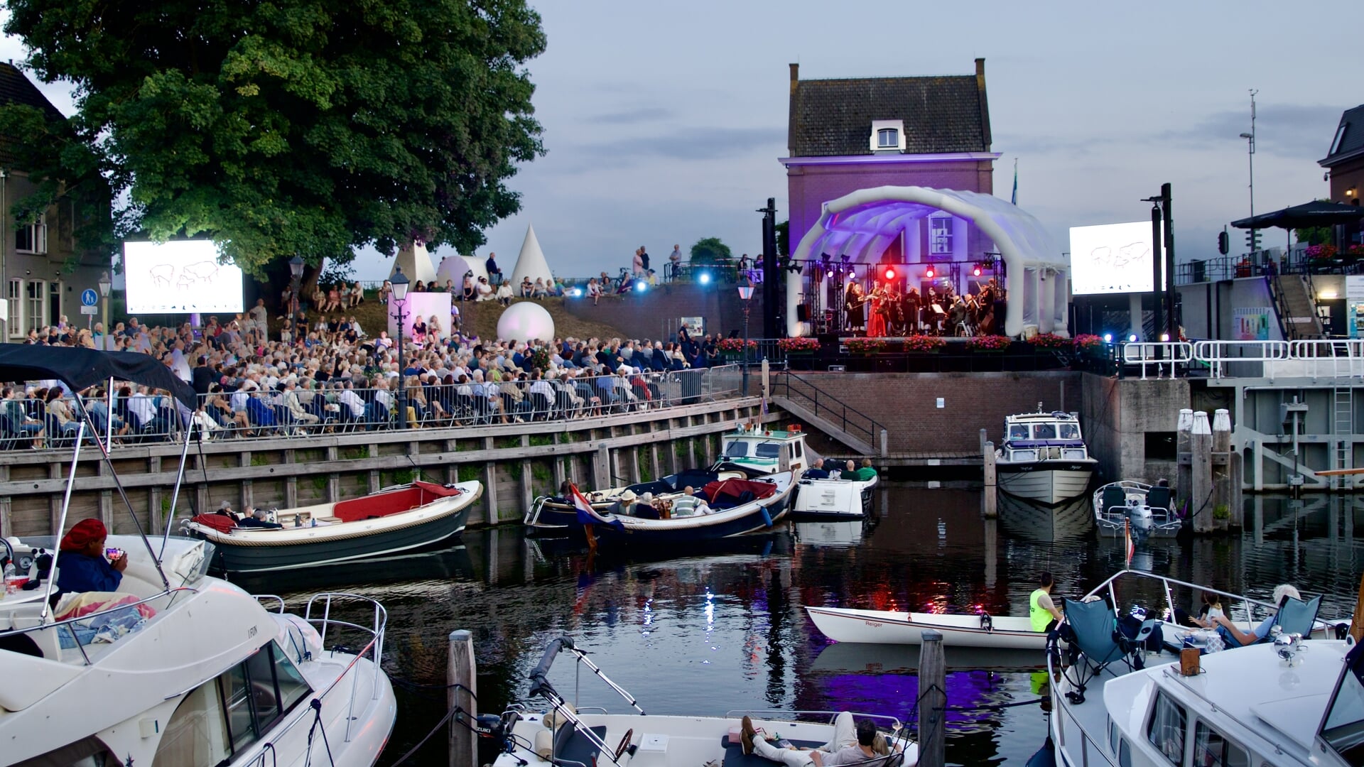 Geslaagde Editie Lingehavenconcert Vier Jaargetijden Op De Sluis 