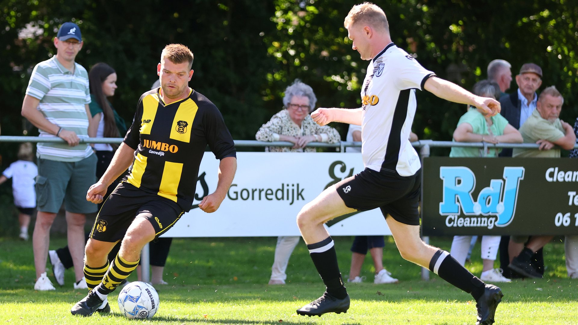 Kwartet treffers Yob Bos, goede start Tijnje
