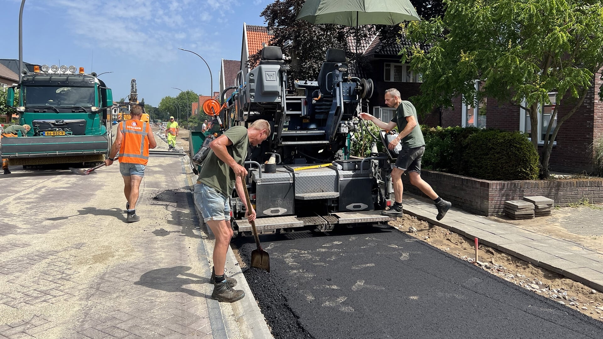 Tijdens de hittegolf werd ook gewerkt aan de Vetkamp