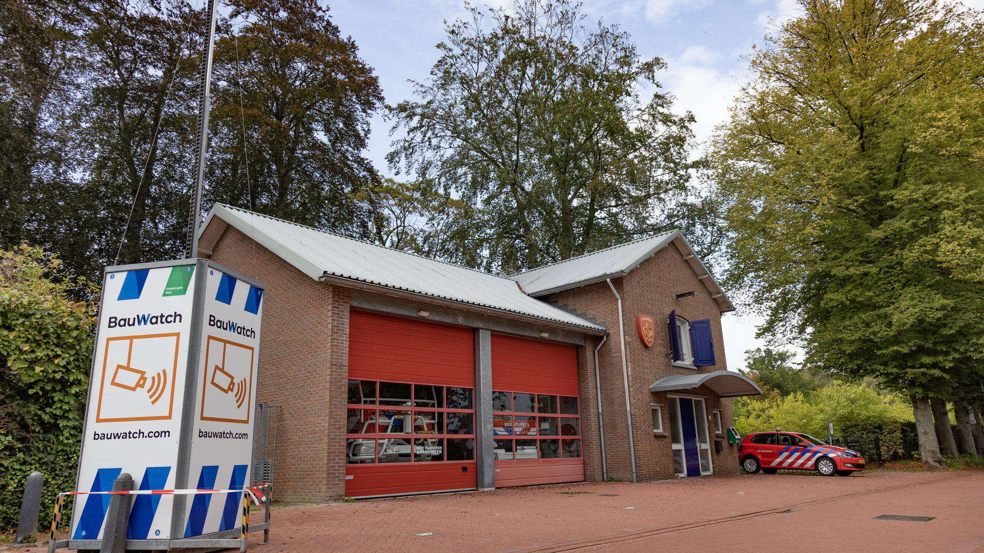 Friese brandweer beveiligt kazernes tegen inbraakgolf