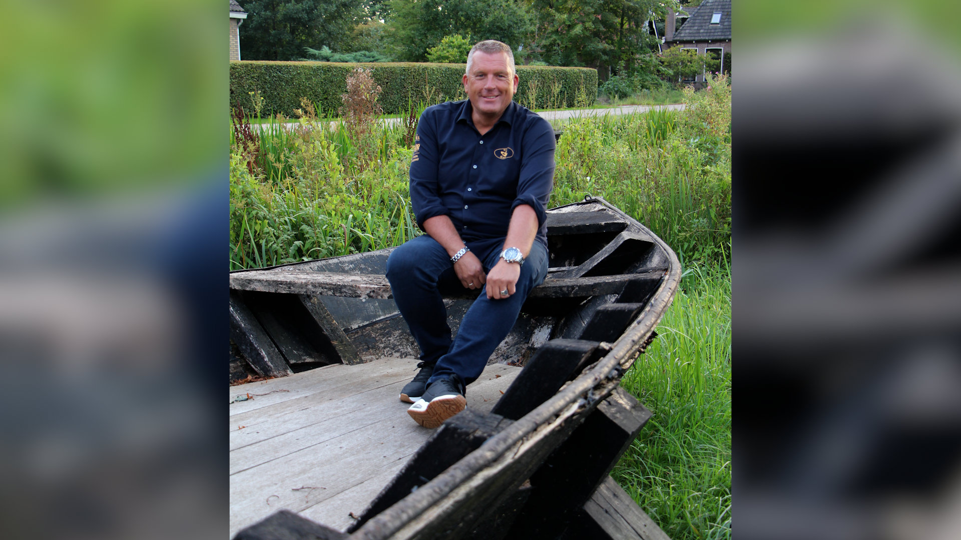 Theo Woudstra: 25 jaar voorzitter van V.V.V. De Knipe