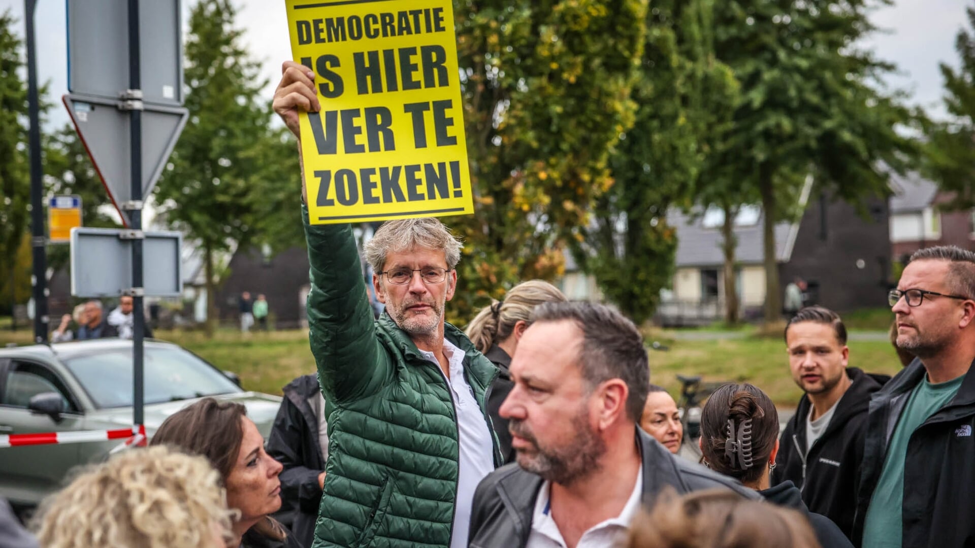 Demonstratie tegen komst van azc in Amersfoort Vathorst - Nieuws uit de ...