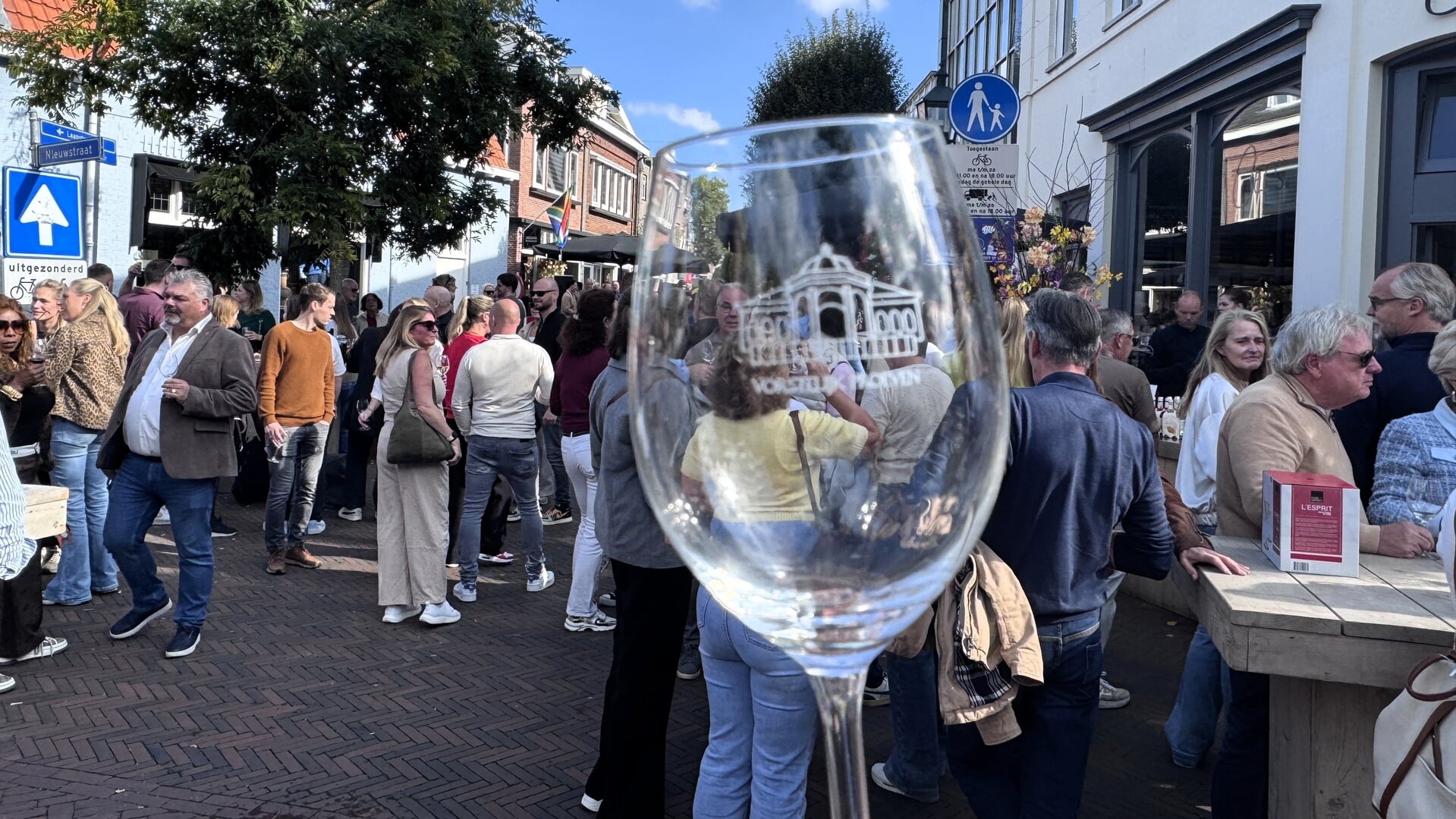Wijn vloeide weer rijkelijk bij uitmuntende editie van Vorstelijk Proeven in Baarn