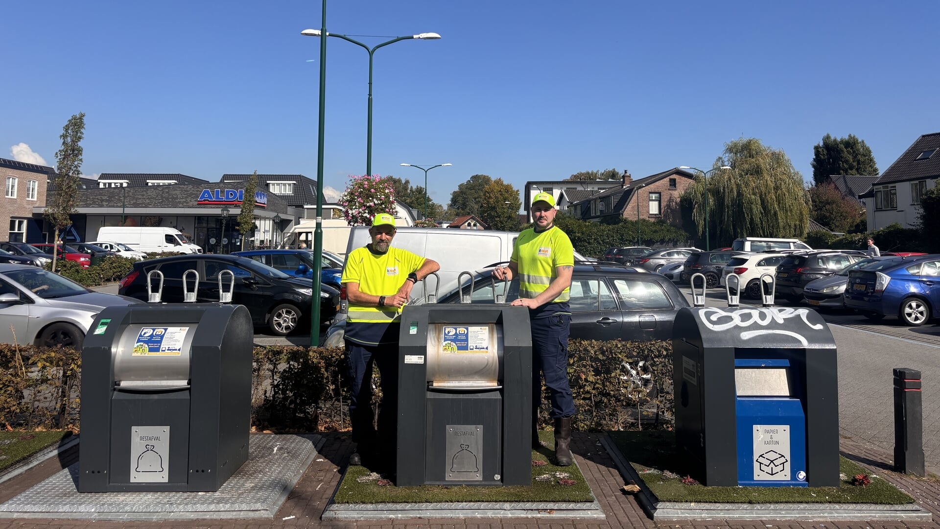 RMN houdt afval controleweek Laanplein: ‘Het is hier een afval hotspot’