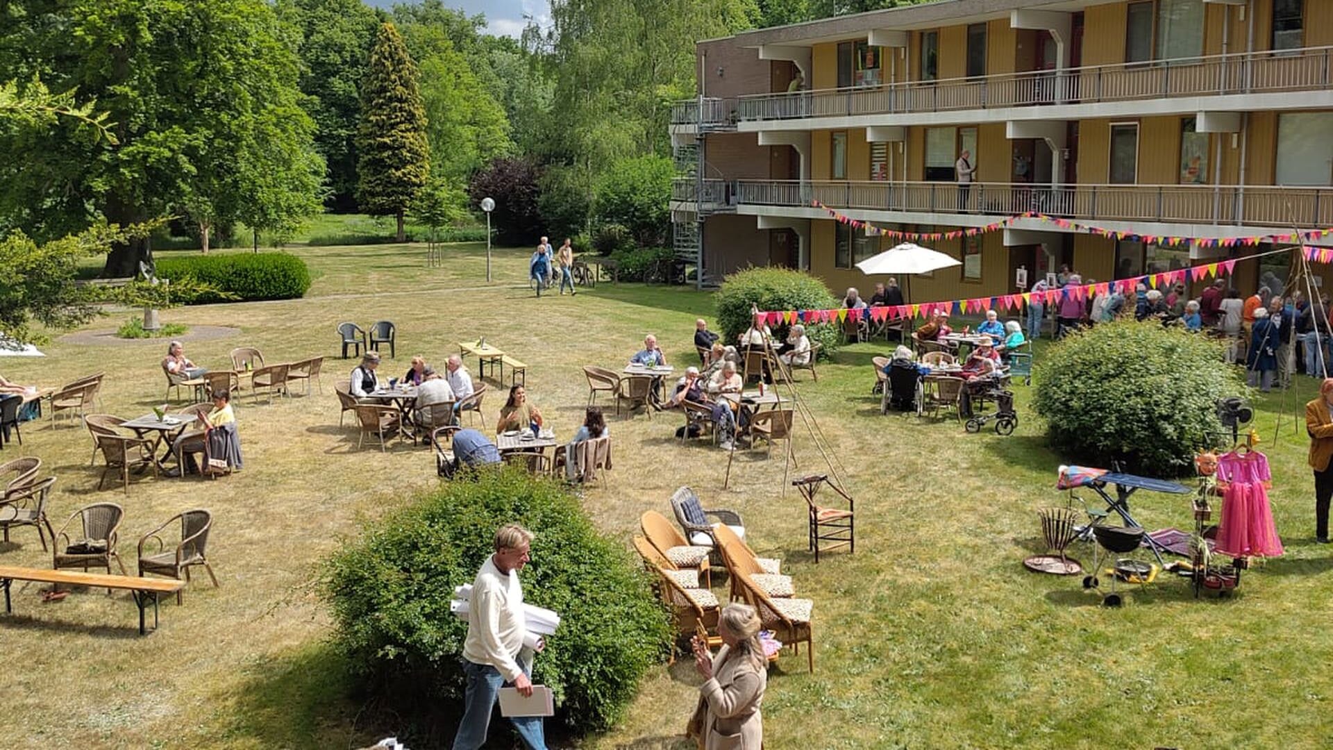 Bewoners Kraaijbeek organiseren brocantemarkt met theetuin; opbrengst voor juridische verdediging