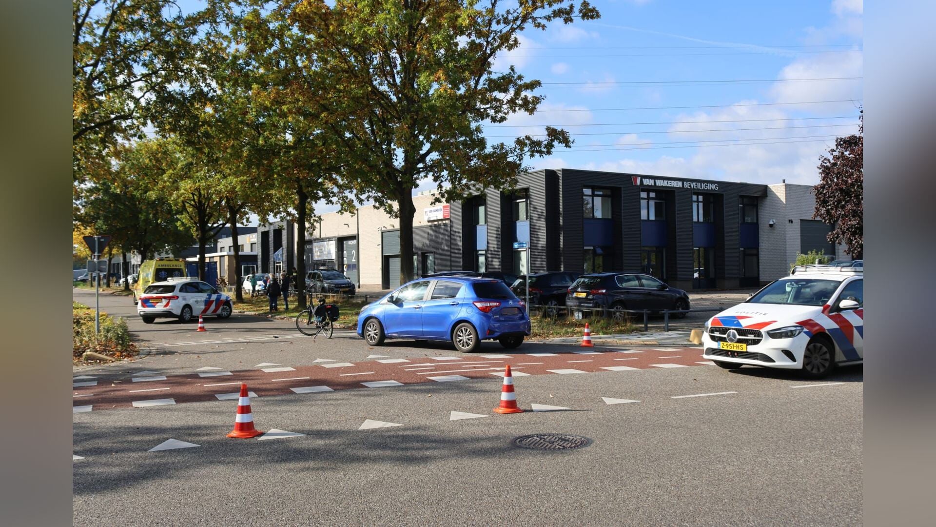 Fietser gewond na aanrijding met auto op de kruising Wageningselaan met de Transformatorstraat