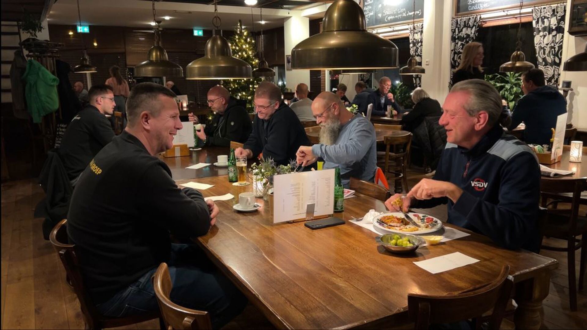 Eigenaresse Marga over sluiting Truckerscafé Tweede Steeg: ‘Het was ontroerend, maar het is ook goed