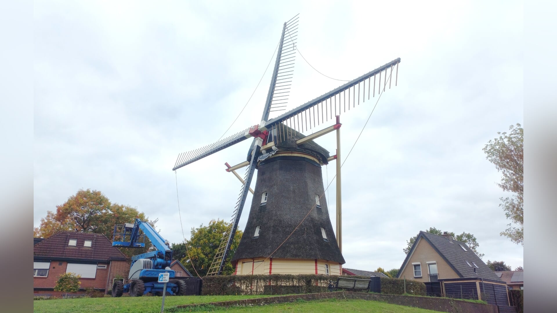 Tijdelijk ander aanzicht voor Lunterse Molen De Hoop