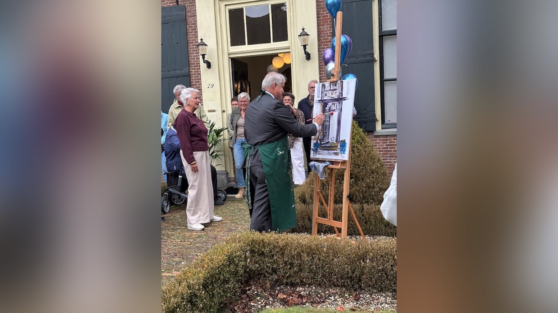 ‘Knalrode’ opening van expositie in De Oude Pastorie in Voorthuizen