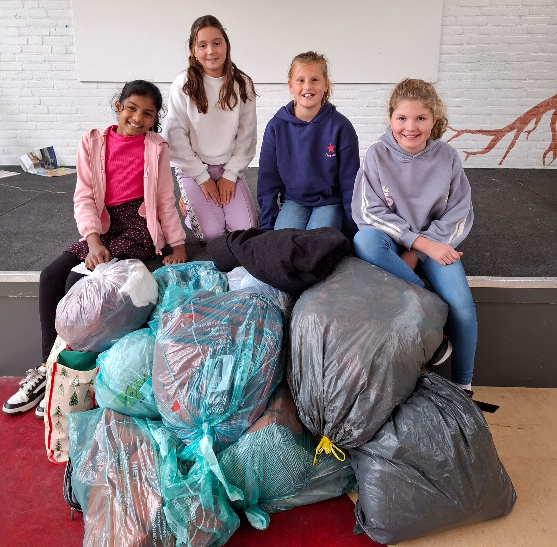 Leerlingen groep 7 Nije-Kroost doen een beroep op lezers