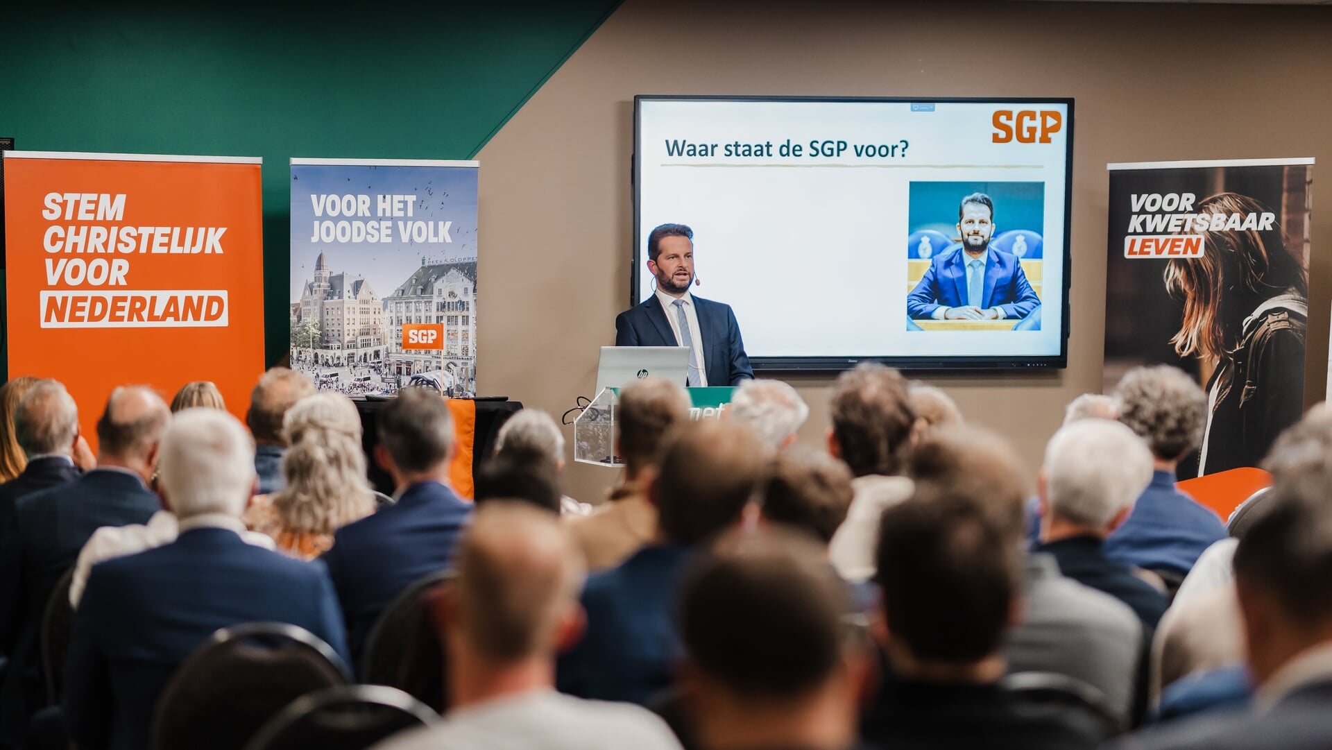 SGP-Kamerlid André Flach op werkbezoek in regio