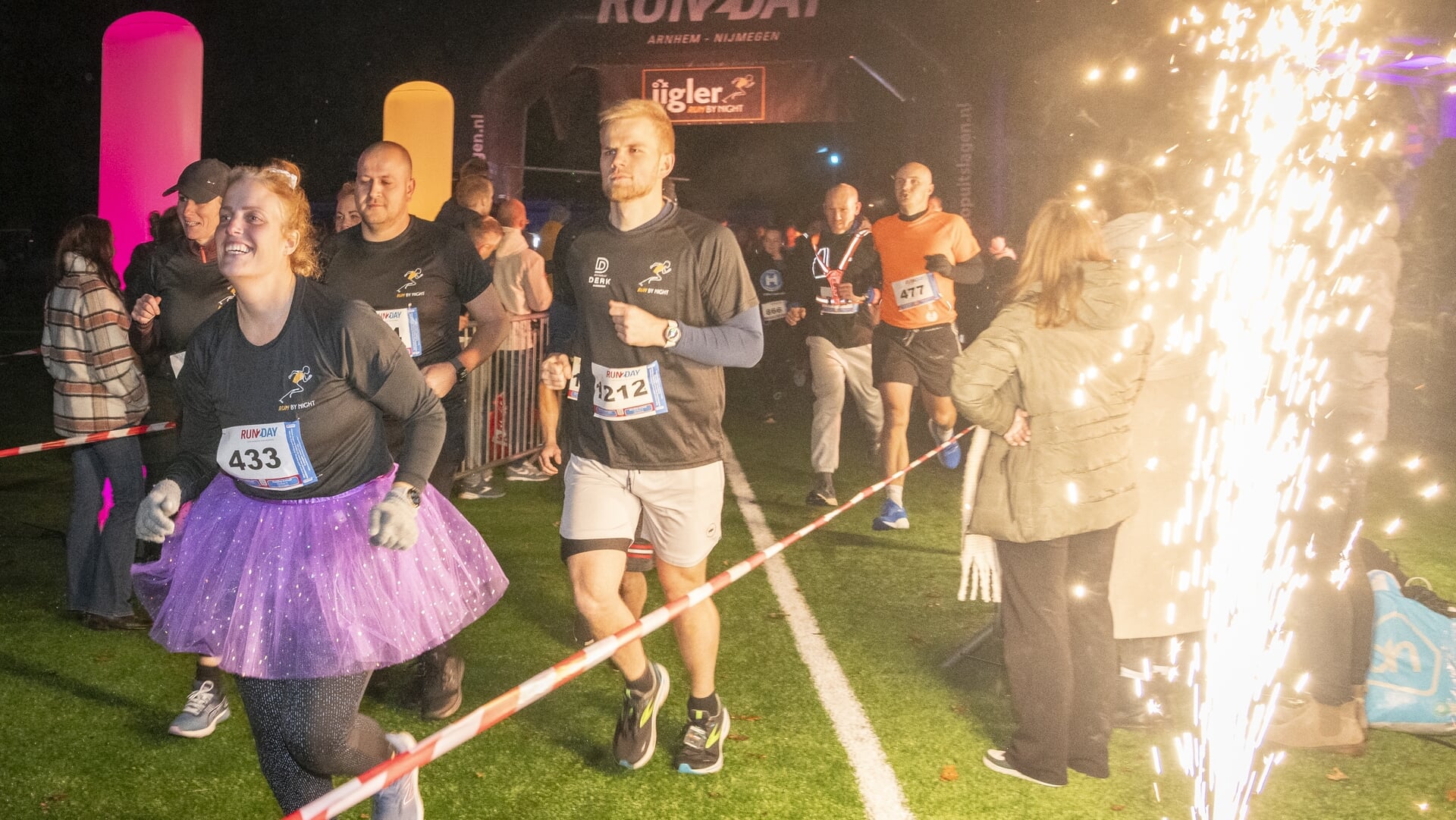 Jubileumeditie Run by Night in de startblokken