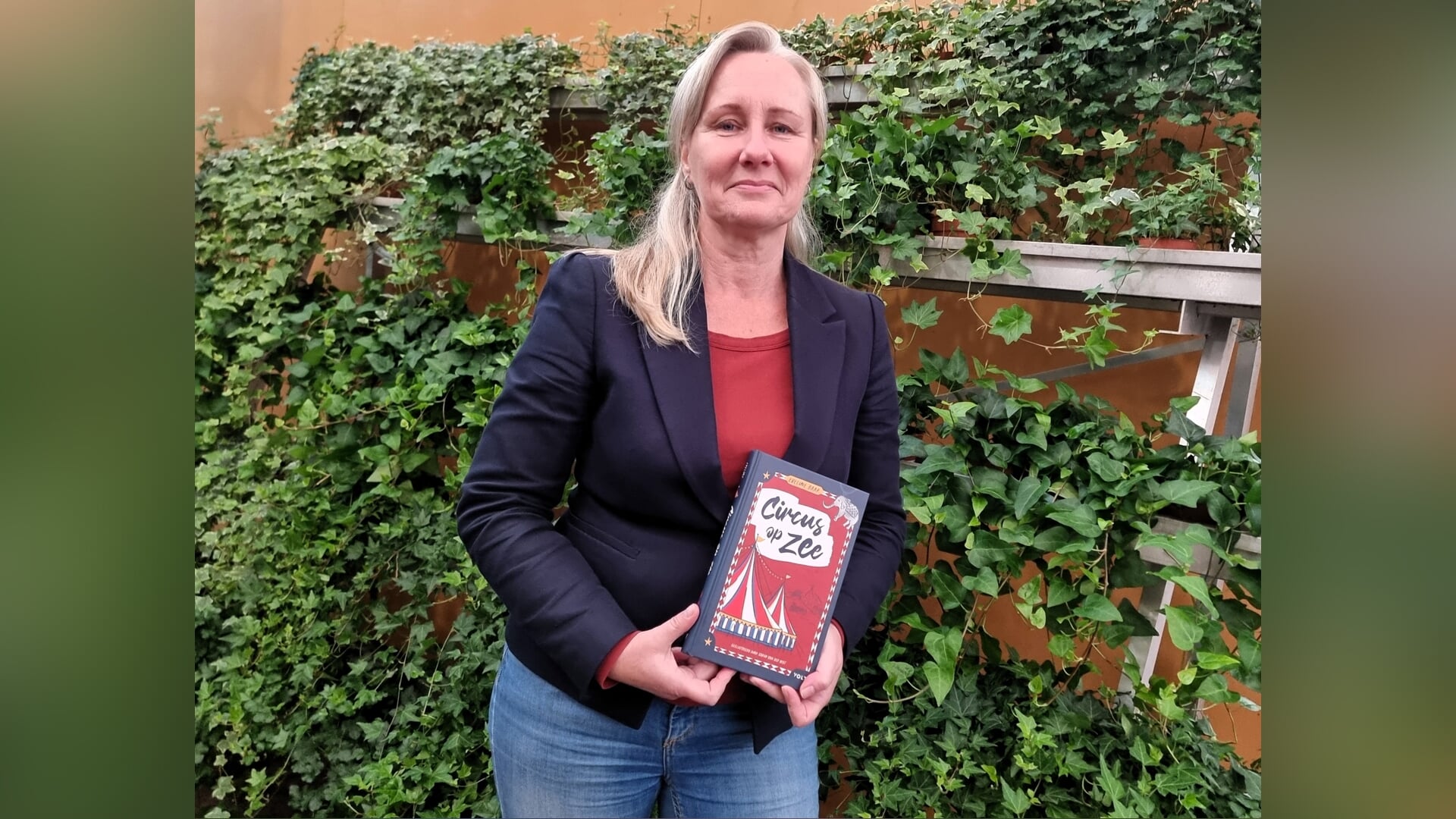 Eveline Baar is trots op boek ‘Circus op Zee’: ‘Wees waar je bent, een slurf en een tent’