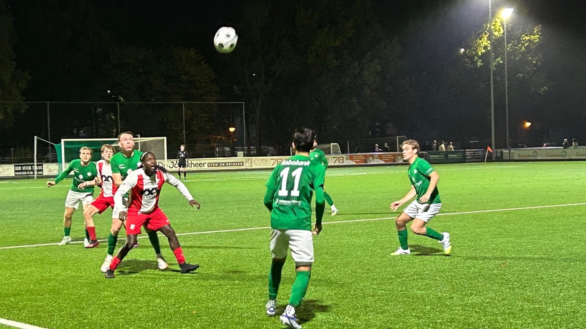 SV Zeist stunt in de beker, Jonathan simpel langs DEV Doorn