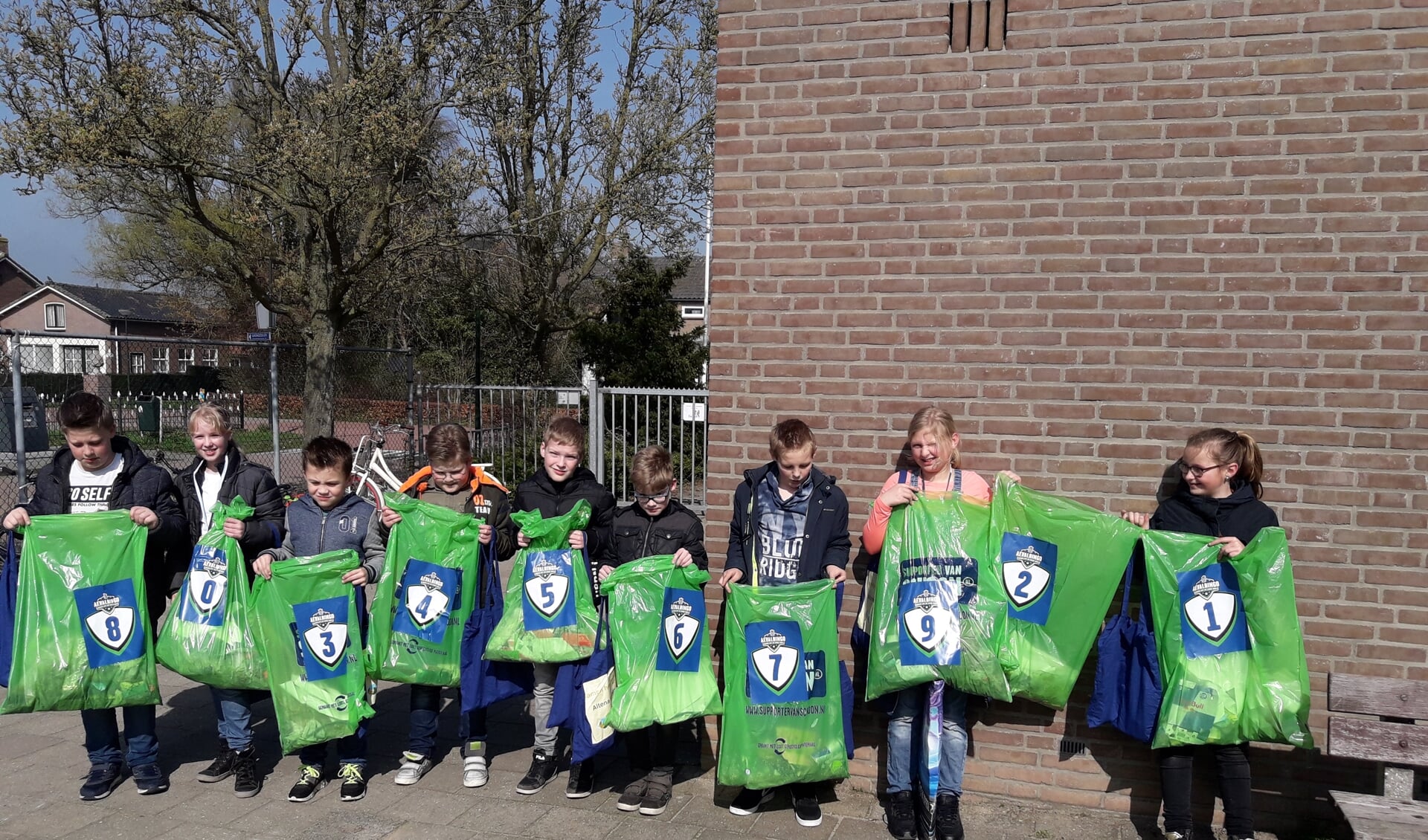 De Ark In Meeuwen Doet Mee Aan Landelijke Opschoondag Al Het Nieuws