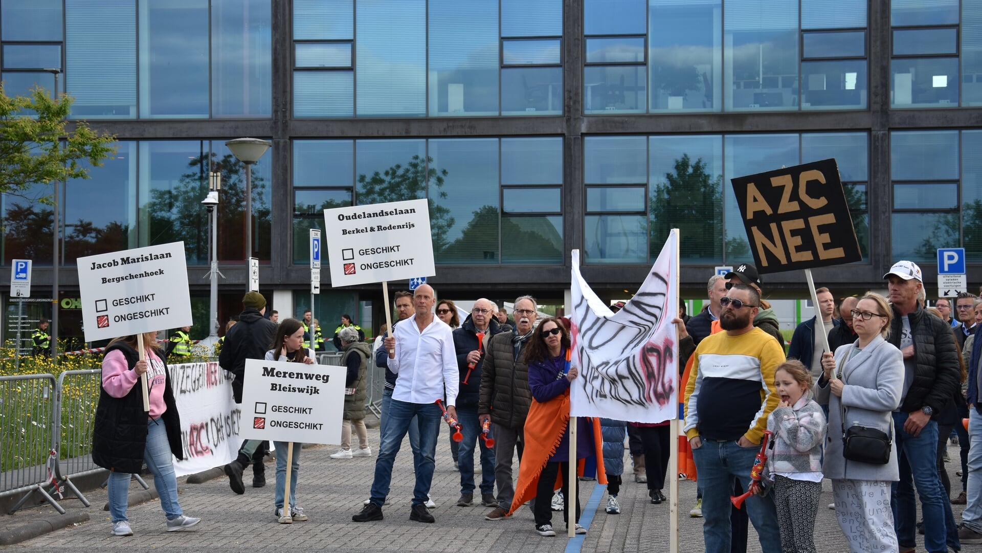 AZC van de baan, Tobias 2 blijft open tot 2030