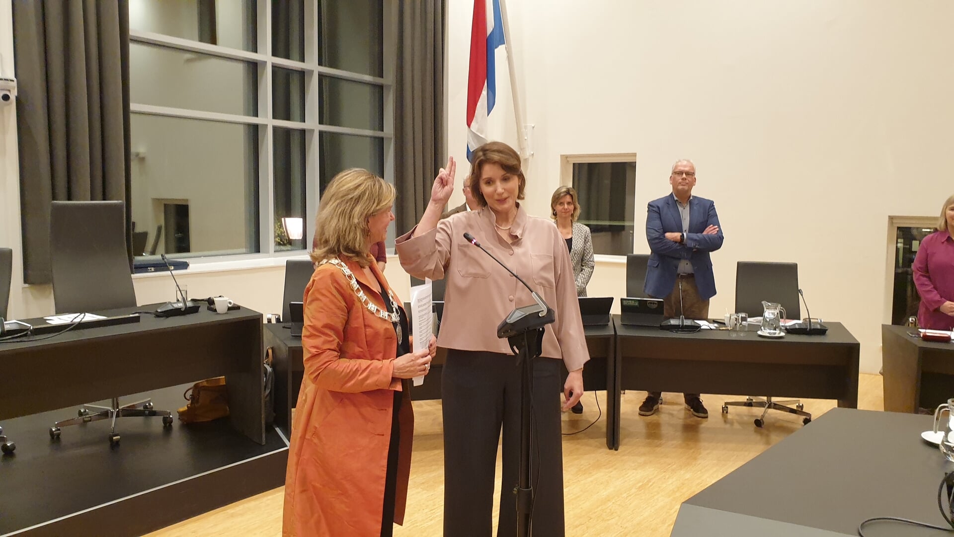 Eva Lemaier beëdigd als nieuwe griffier van gemeenteraad van Zeist