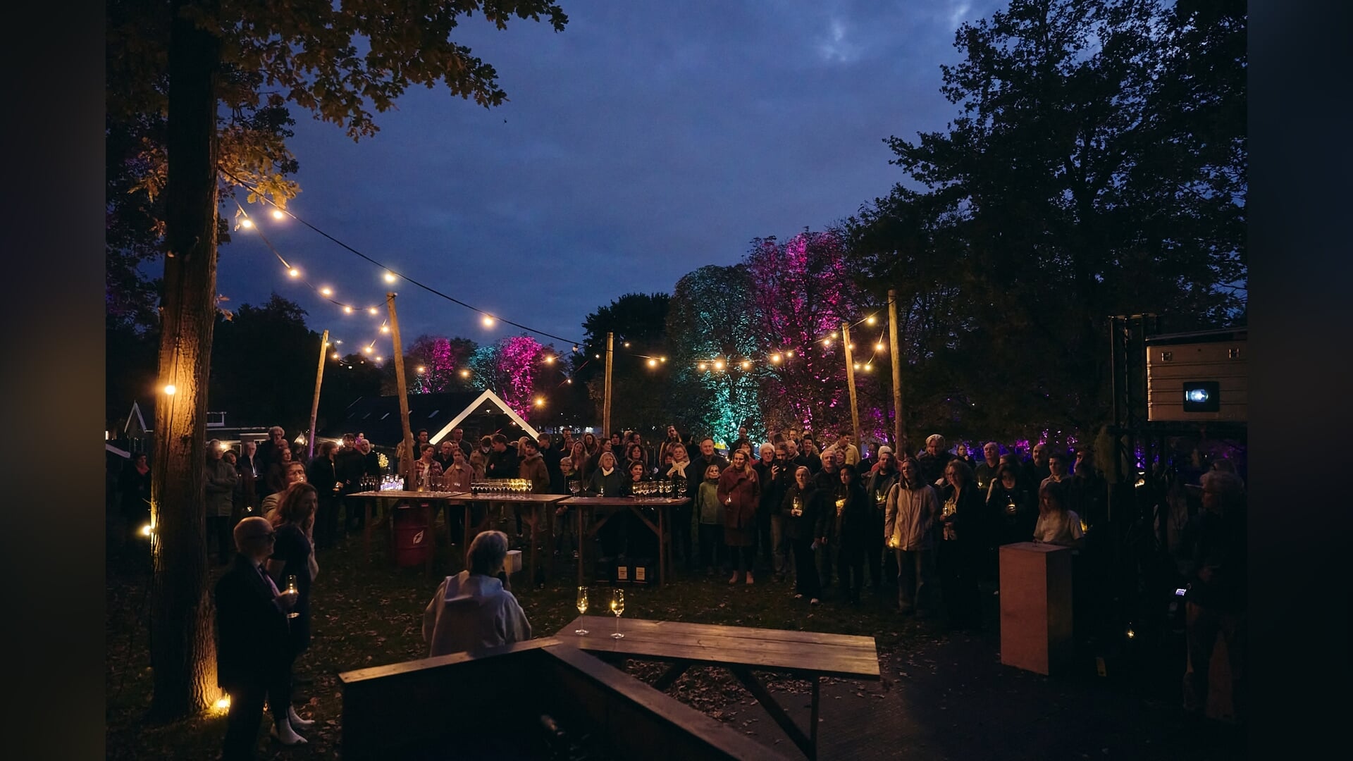 Schitterende aftrap voor Lichtkunstfestival VONK met drukbezochte openingsavond