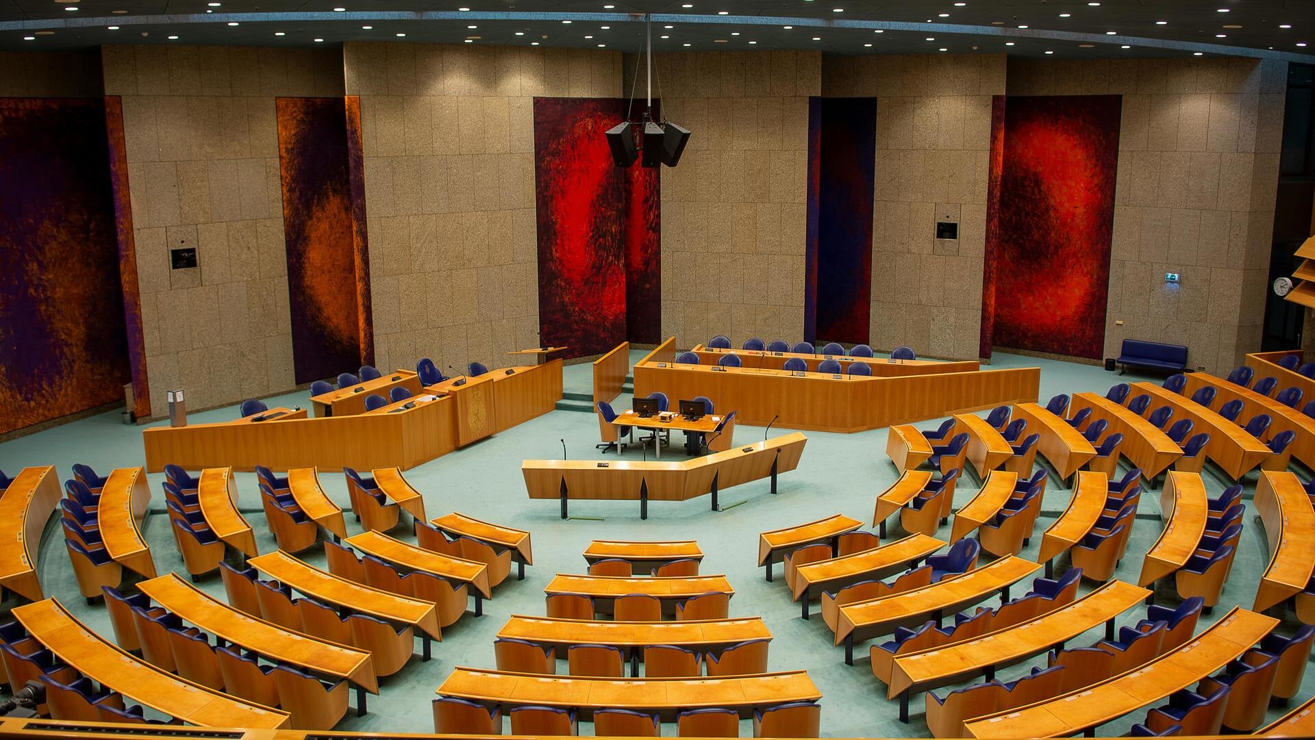 Meer dan vijftig gemeenten willen meer stabiliteit en duidelijkheid van nieuwe kabinet; Ermelo sluit