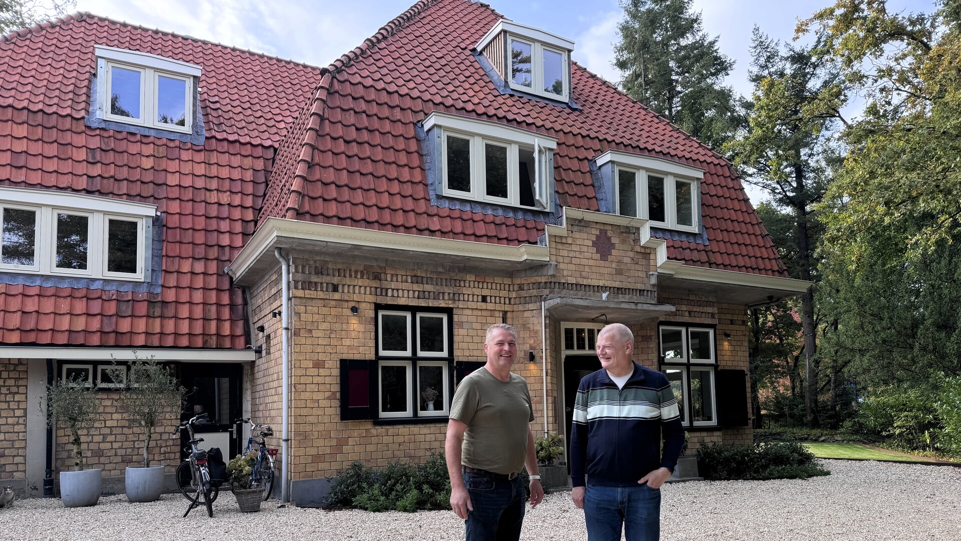 Torenlaan 75 in Baarn weer een juweeltje: sfeervolle monumentale villa hersteld in oude glorie