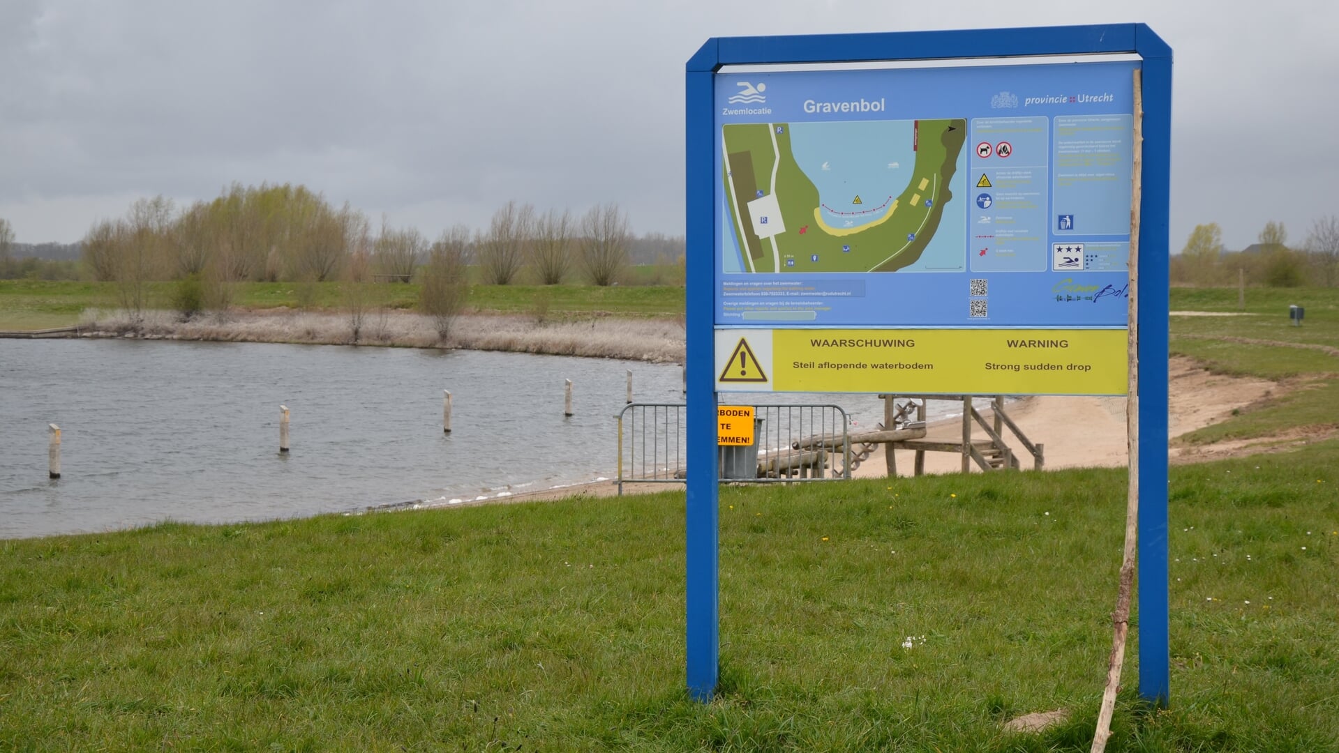 Speeltoestellen en volleybalvelden moeten weg uit Gravenbol