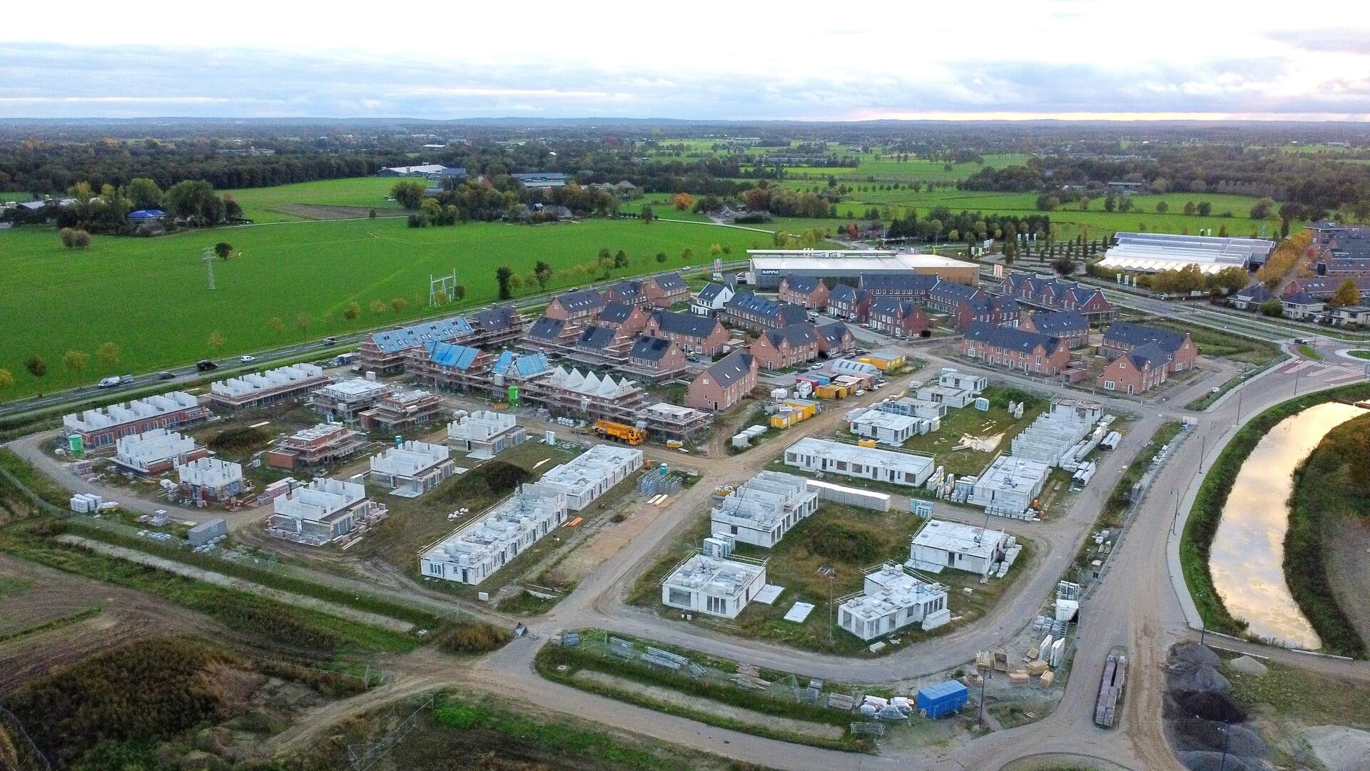 Bouwachterstand Barneveld loopt verder en verder op