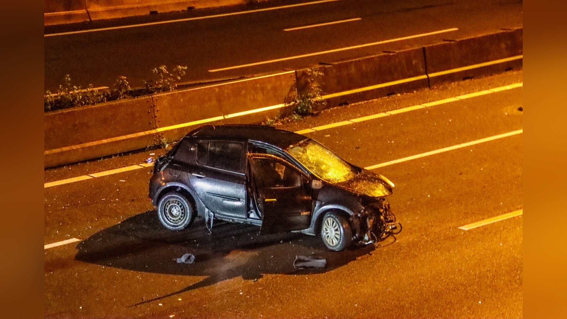Automobilist zwaargewond na botsing op A28 bij Leusden