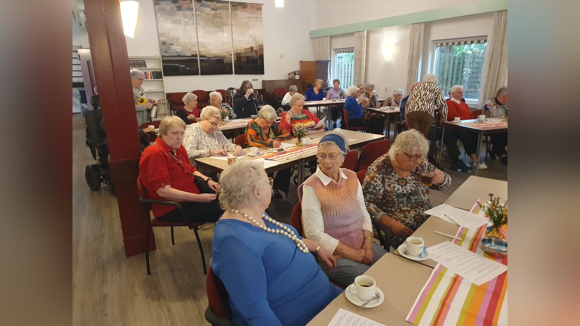 Gasten Zonnebloem Zeist genieten van quiz- en bingomiddag
