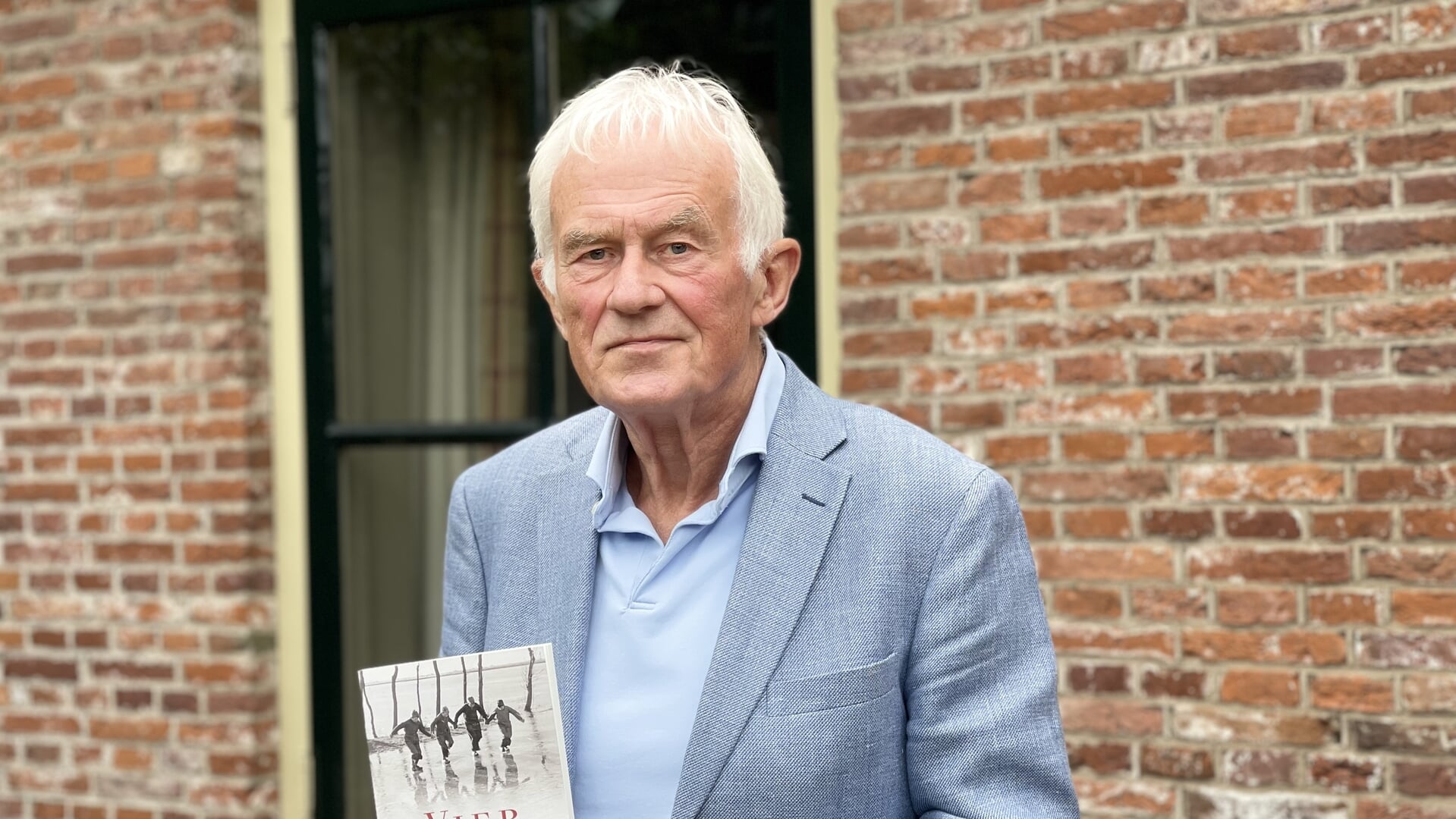 Boek van oud-politiecommissaris over zijn verzetsfamilie uit Holk
