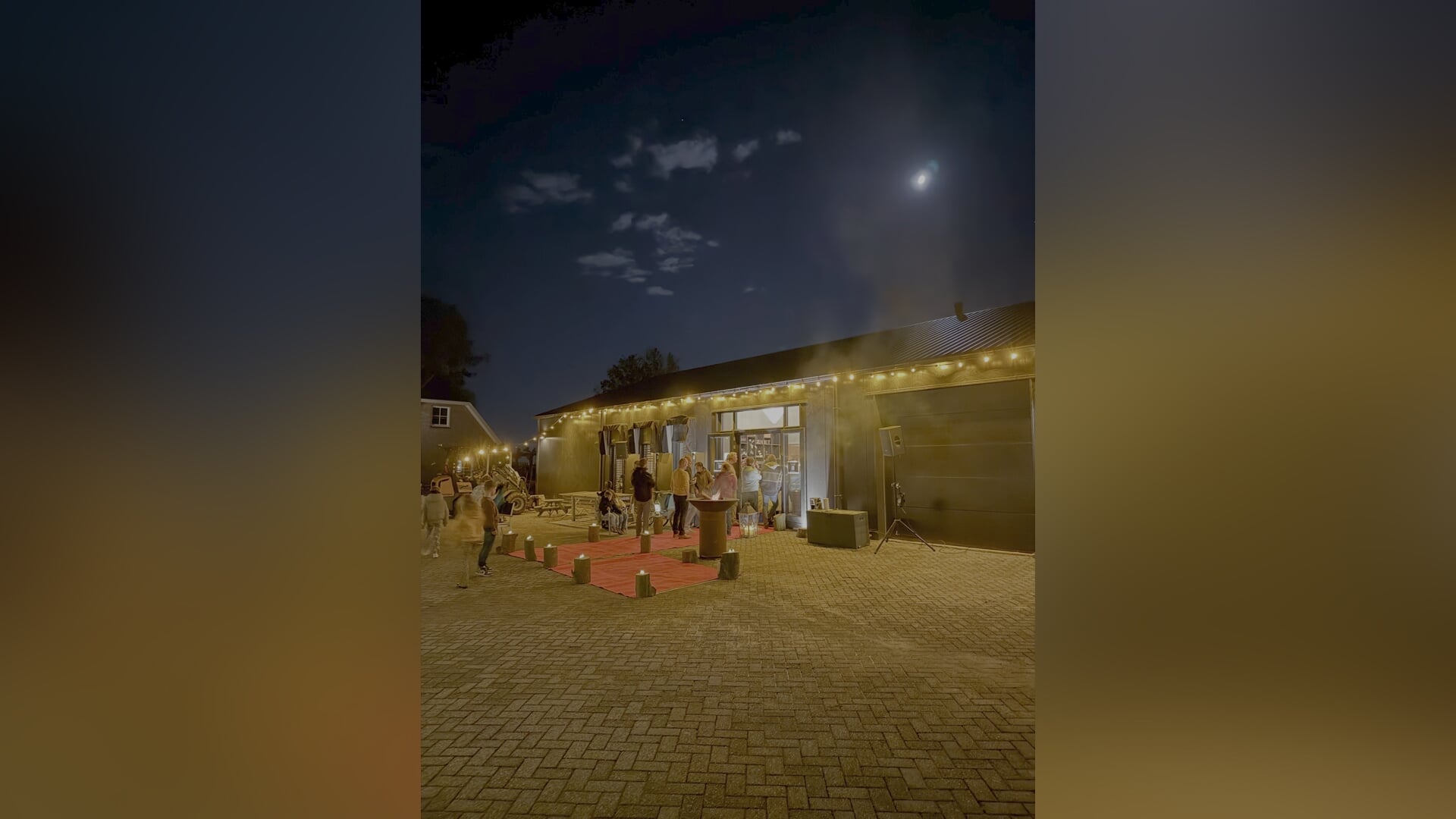 Grote belangstelling voor lichtgevend tegengeluid op Halloween in Sleeuwijk