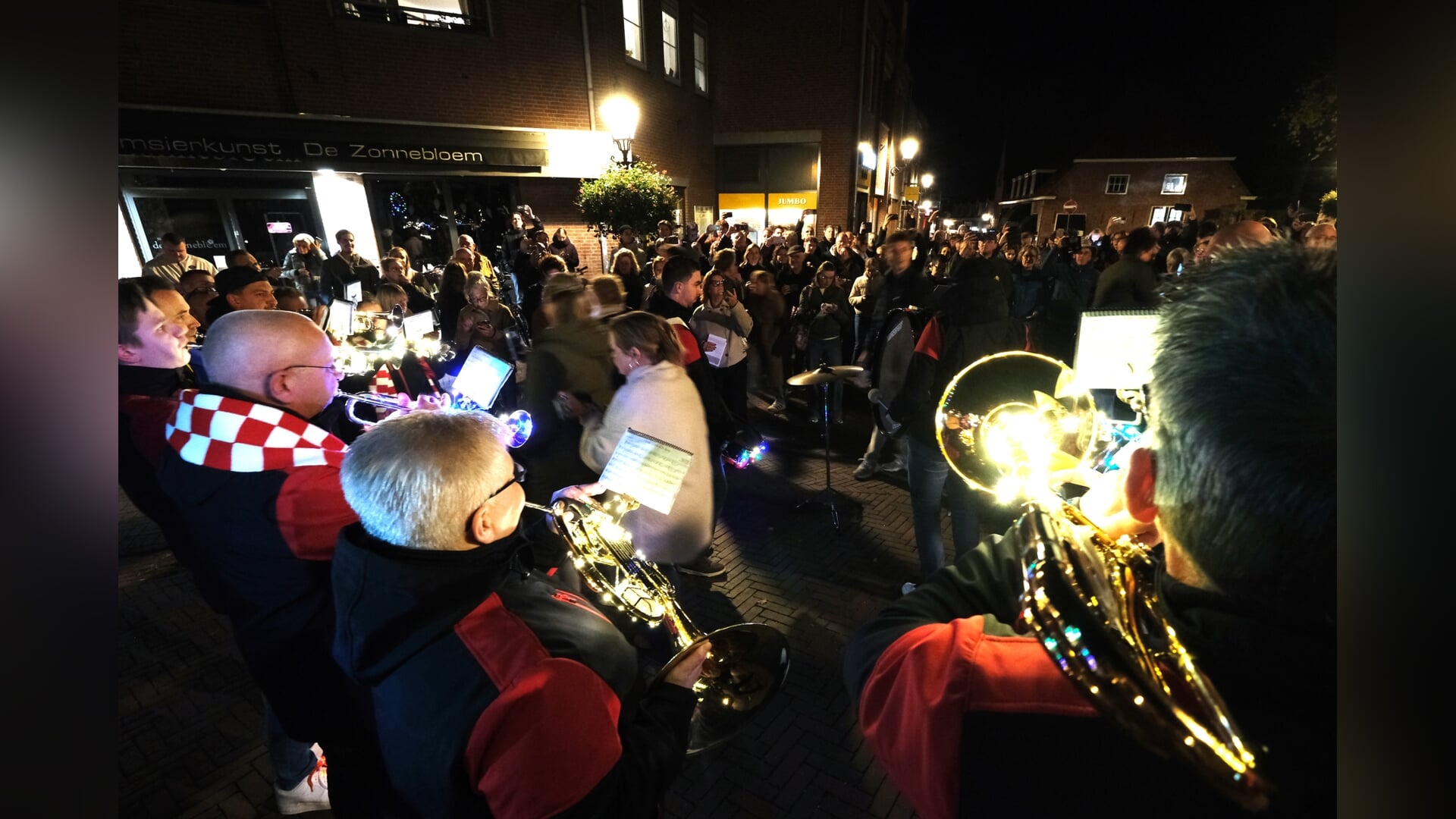 Rhenense Stadsquiz 2025: avond vol teamspirit en creativiteit