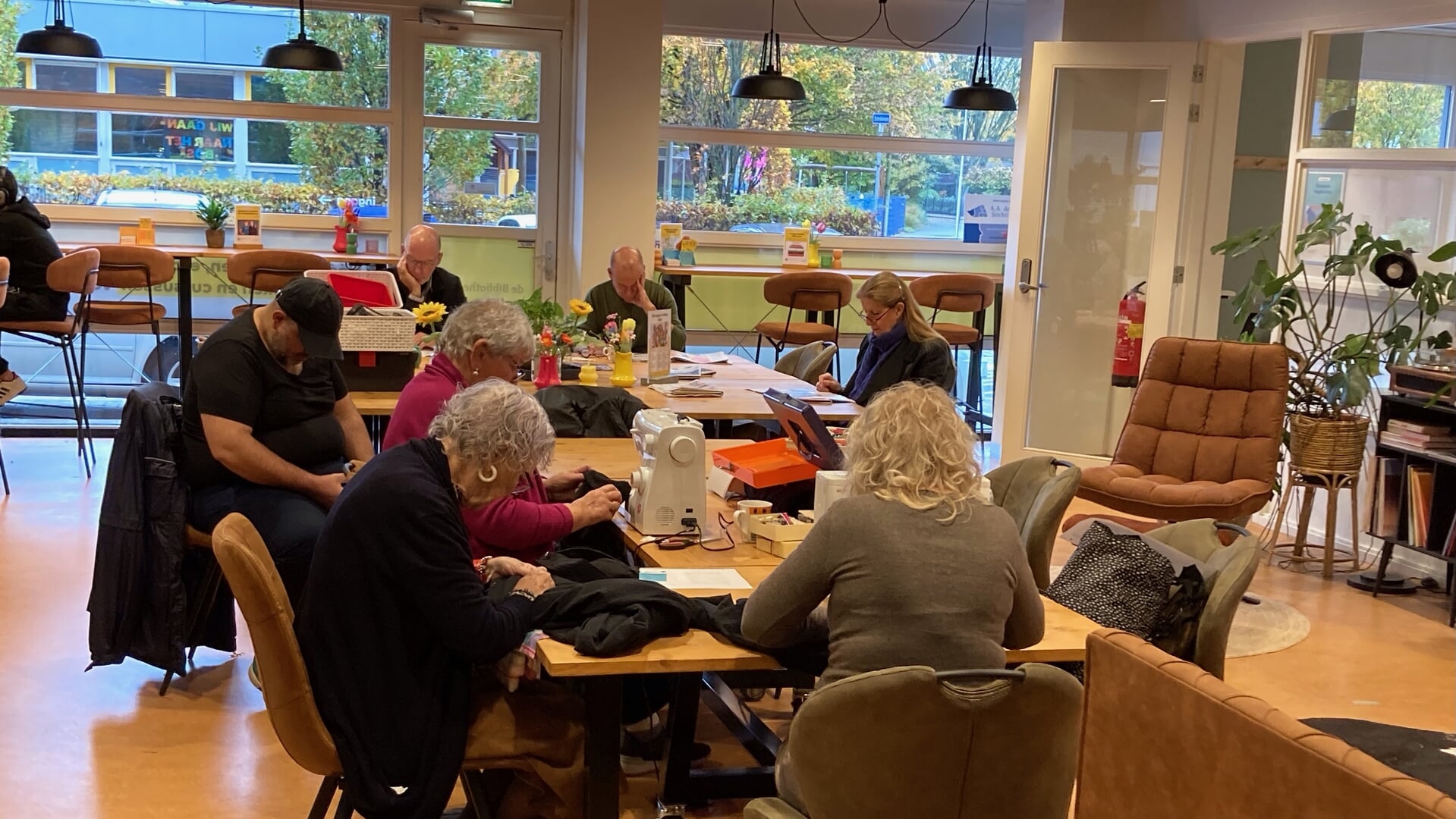 Drukte bij Repair Café Sliedrecht