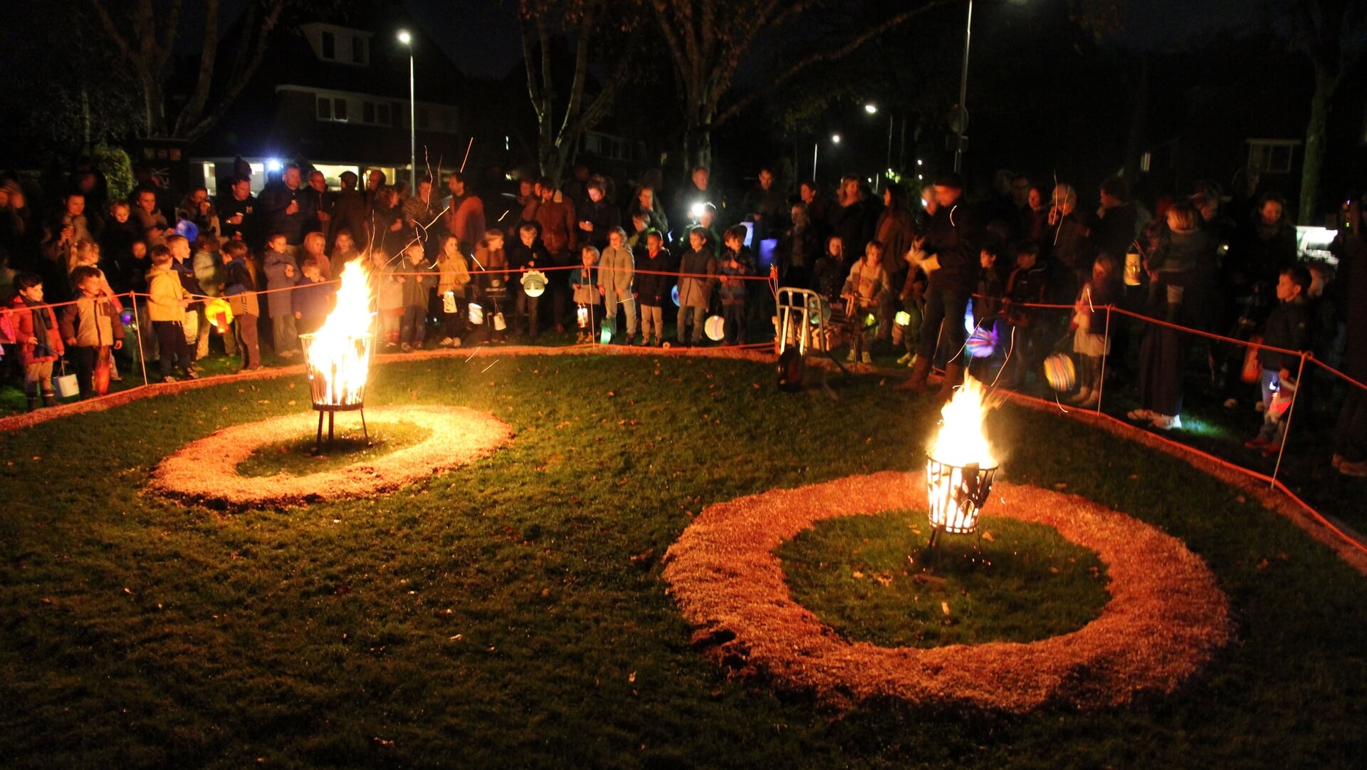 Sint-Maartenfeest in Driebergen met vuurkorven, lampionnen en optocht staat weer in de steigers