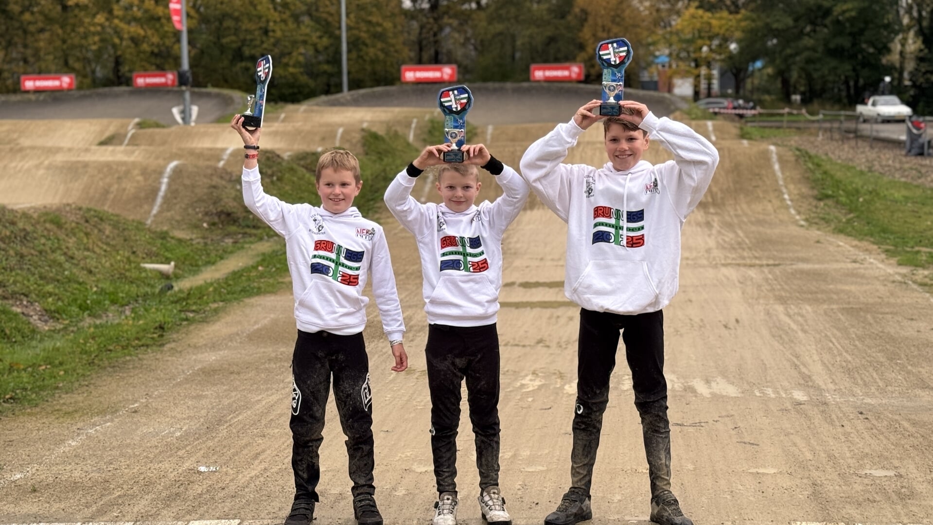 Drie kampioenstruien voor Flying Bikers