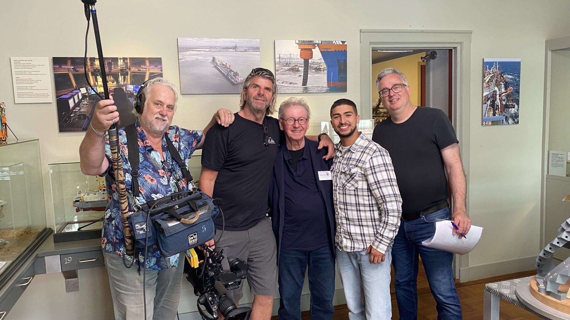 Van hier en daar, van overal