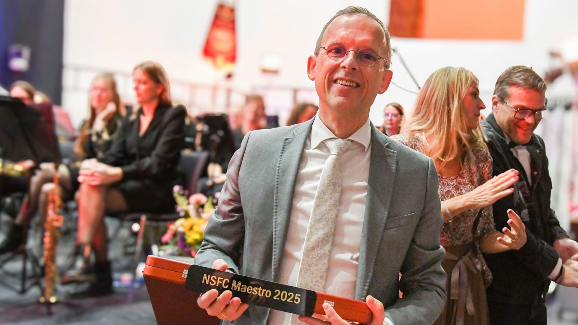 Maestro Nijkerk groot muziekfeest met winnaar Martin van der Klis