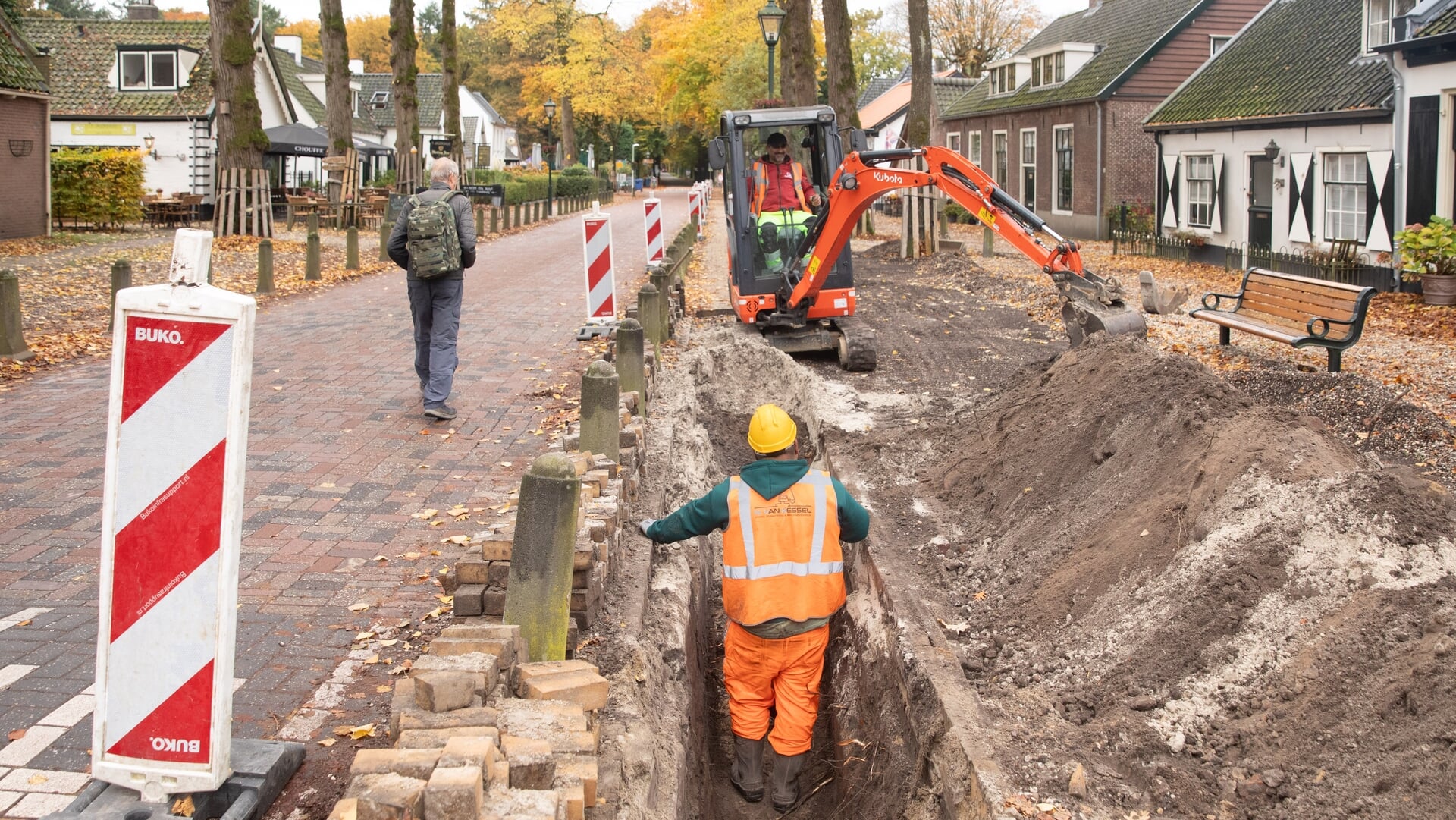 Stedin aan de slag in Lage Vuursche met kabels en leidingen