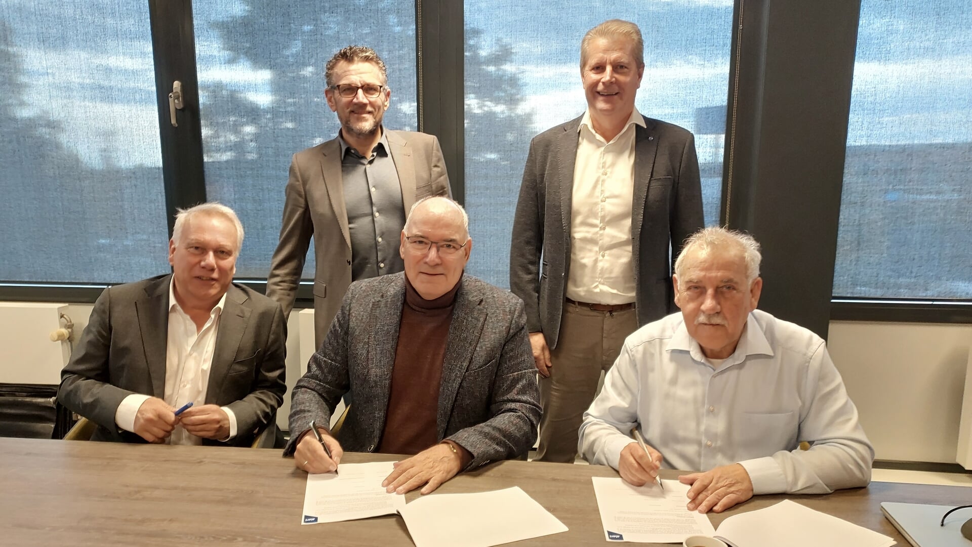 Ondernemersfonds Sliedrecht tekent overeenkomst met Alert voor collectieve beveiliging bedrijventerr