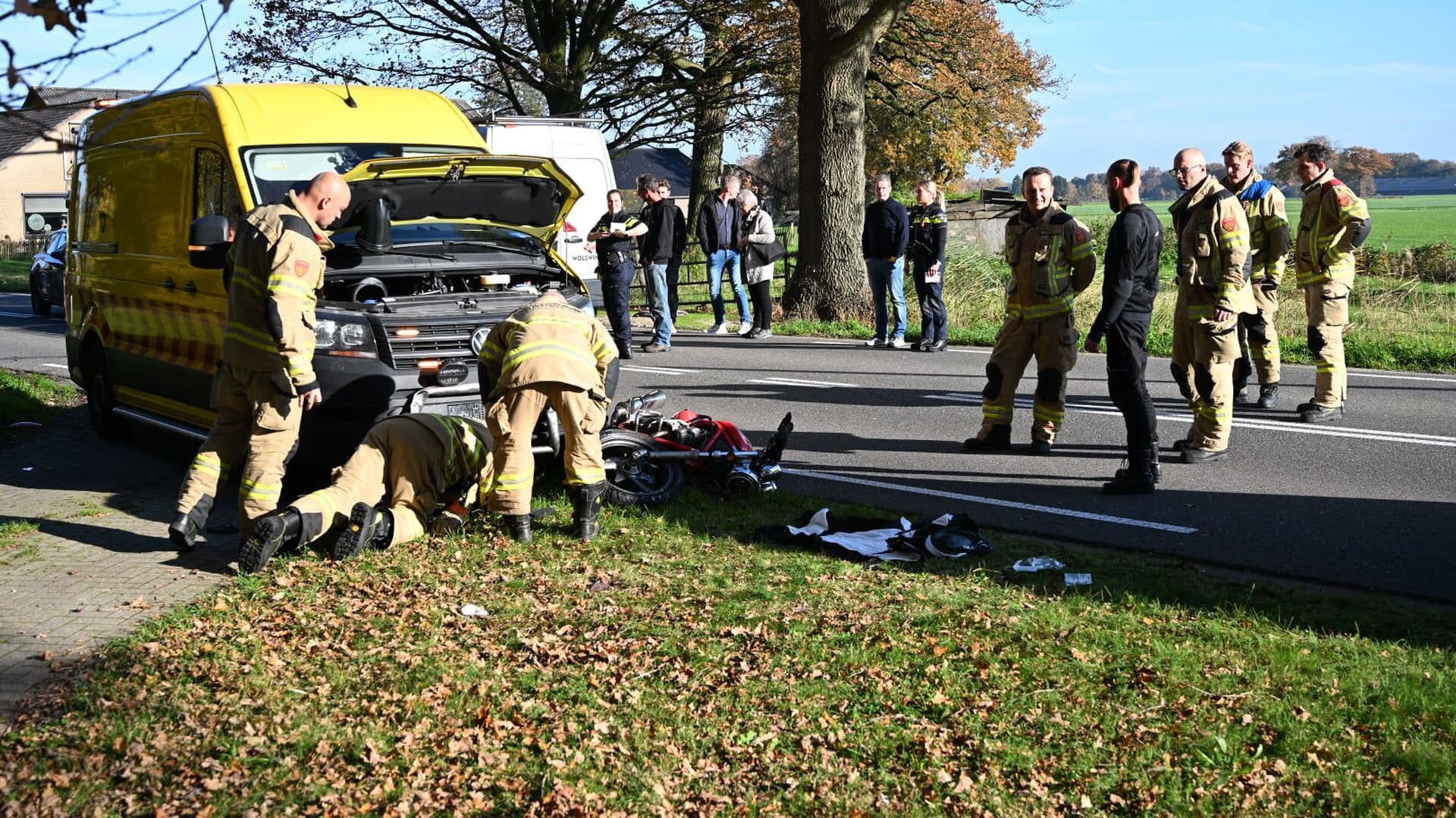 Motorrijder gewond bij ongeval met bestelwagen op de Scherpenzeelseweg