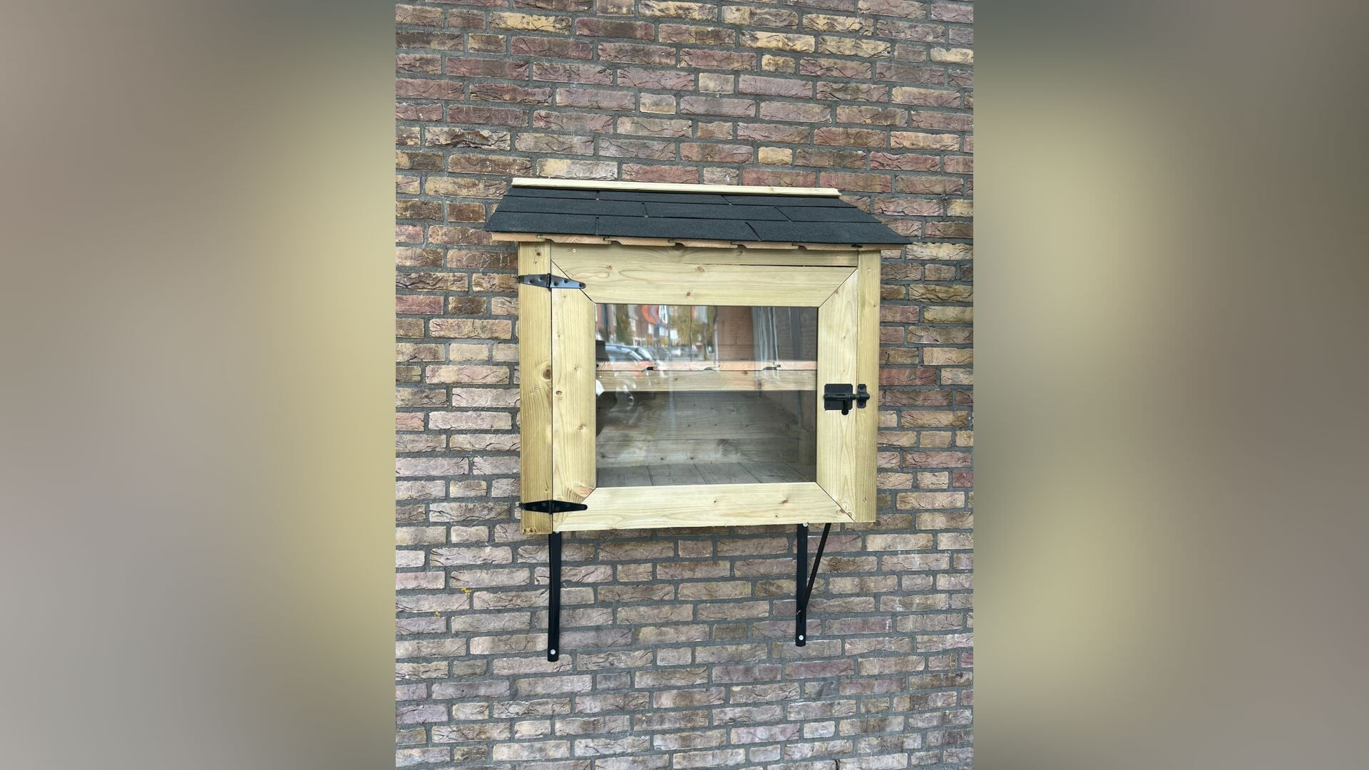 Buurtkastje bij De Ducdalf in Hardinxveld-Giessendam