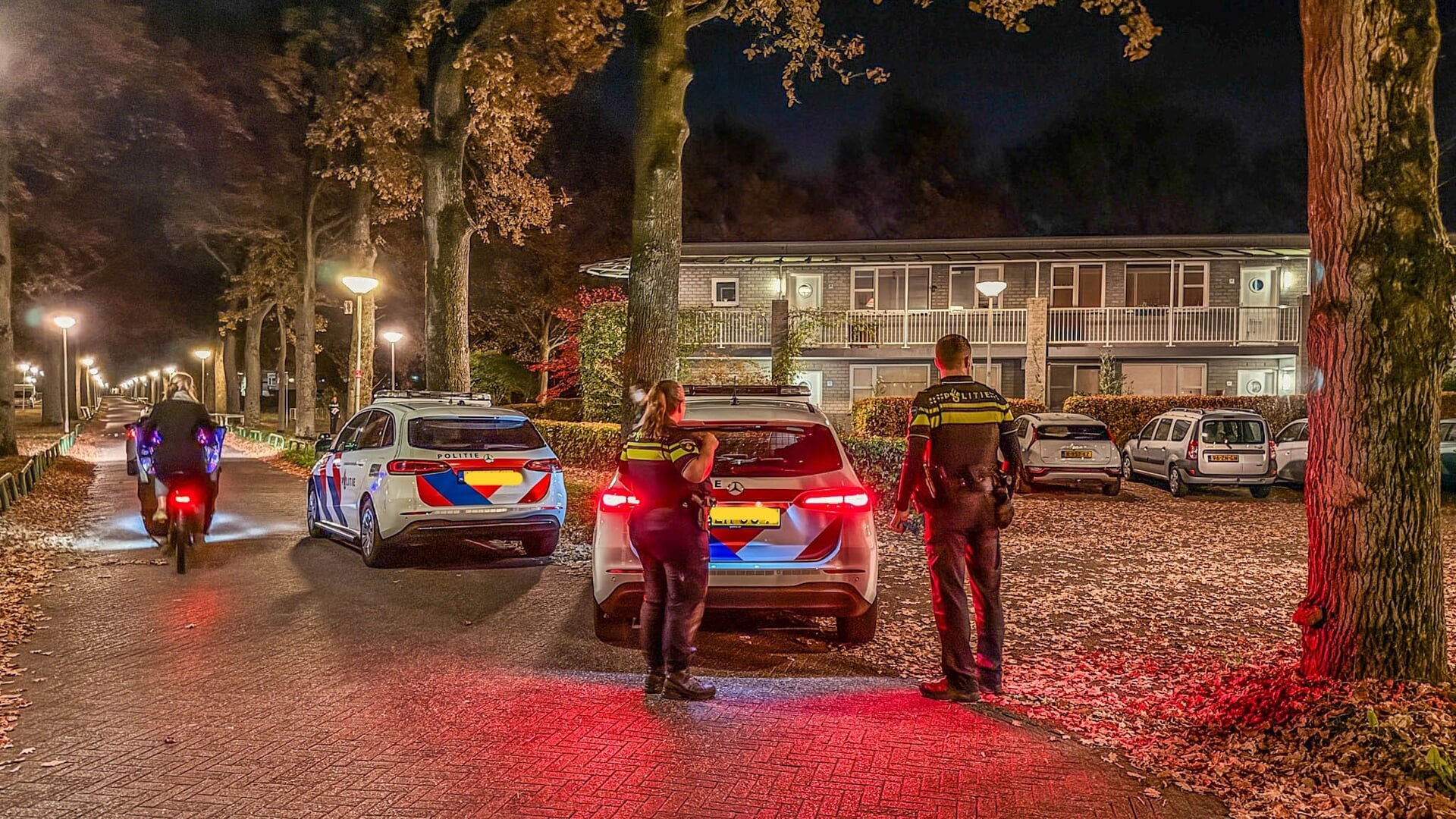 Meerdere eenheden op zoek naar daders inbraak Hoogland