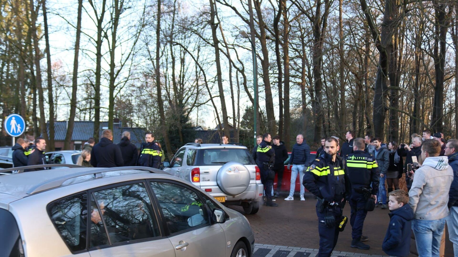 Demonstratie tegen afschieten wolf loopt uit op ruzie met inwoners ...