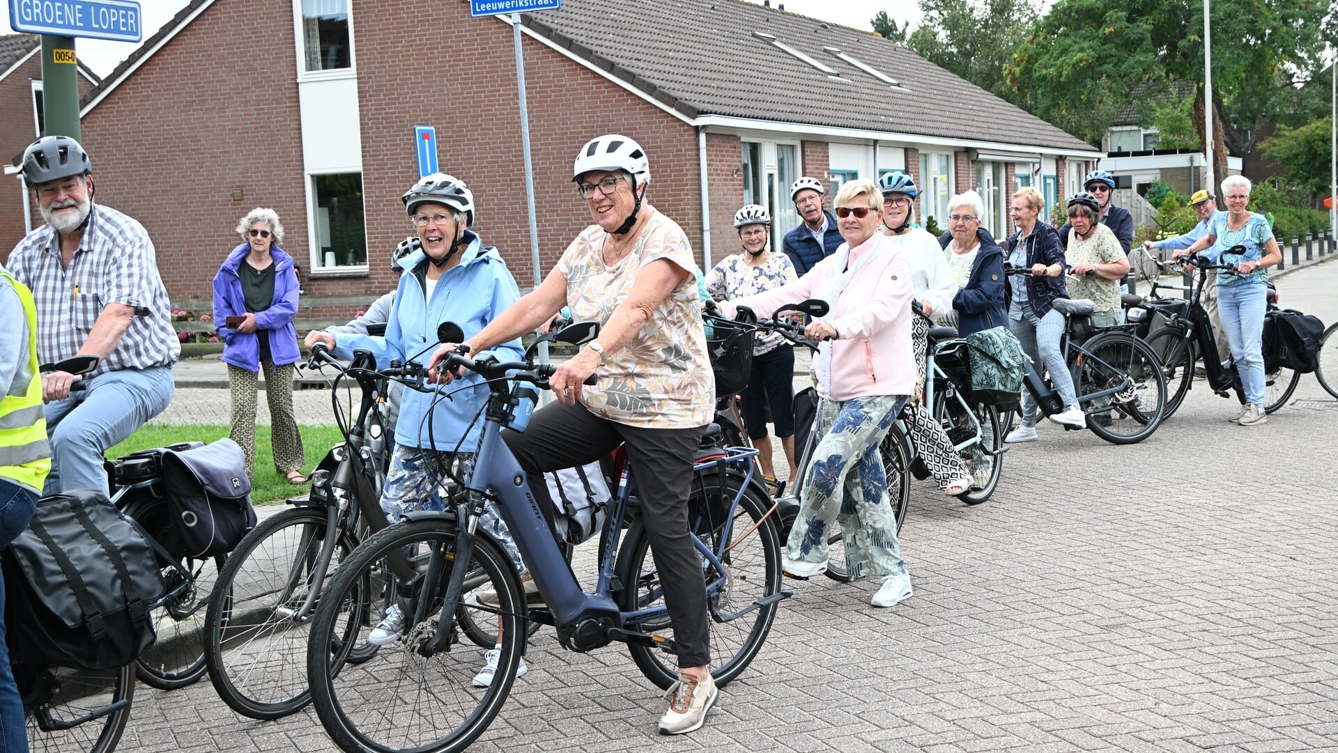 Activiteit Welzijn Lansingerland: wekelijkse fietstocht vanaf De Leeuwerik