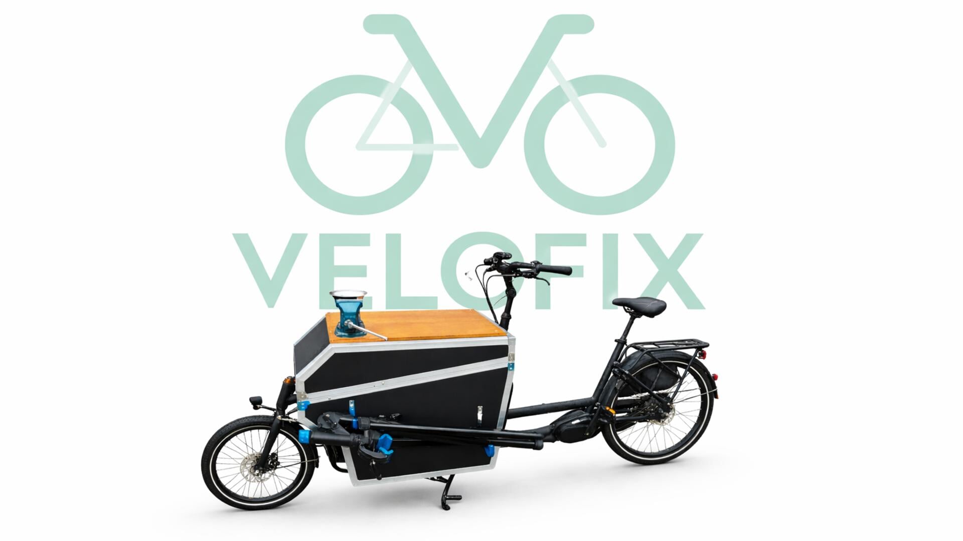 Sam brengt de fietsenmaker naar de voordeur.Inwoners van de gemeente ...