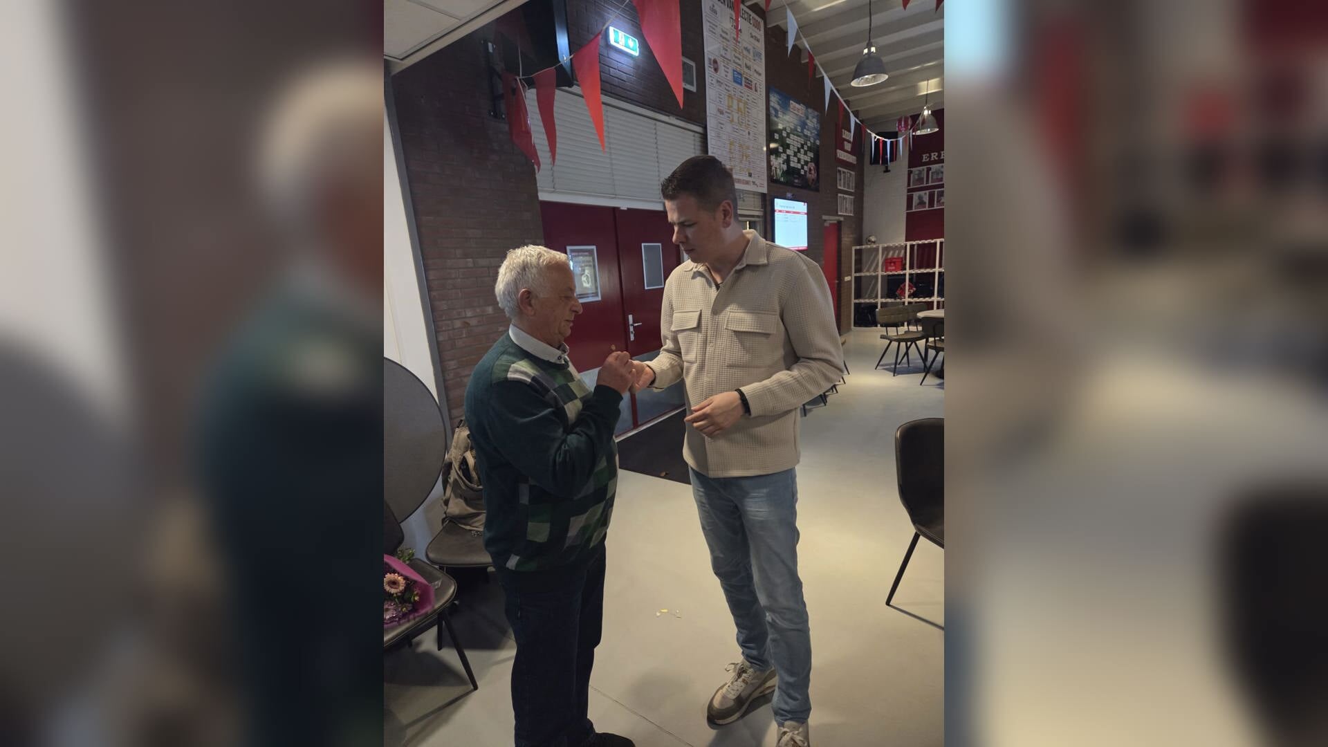 Vijftig jaar scheidsrechter: Rein Borgers gehuldigd - EdeStad.nl Nieuws ...