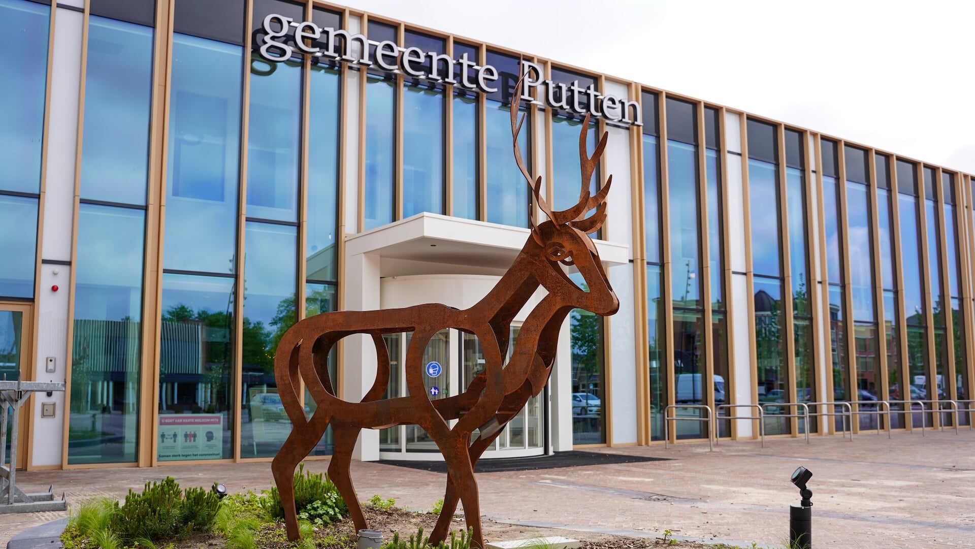 Versnipperaar-gemeente-Putten-wordt-deels-vervangen--eind-juni-moet-het-klaar-zijn