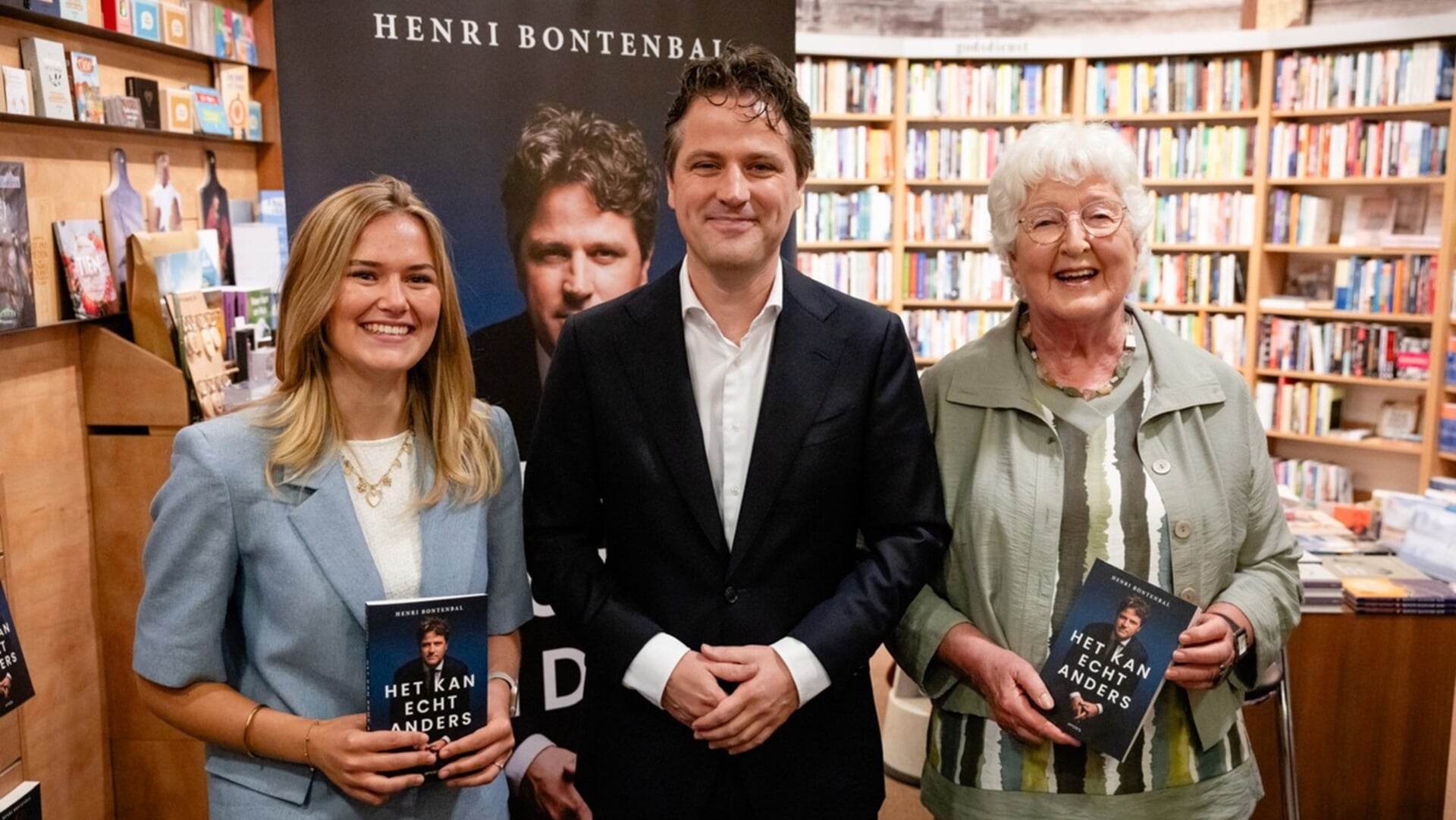 CDA-lid uit Bergschenhoek krijg eerste boek Bontenbal