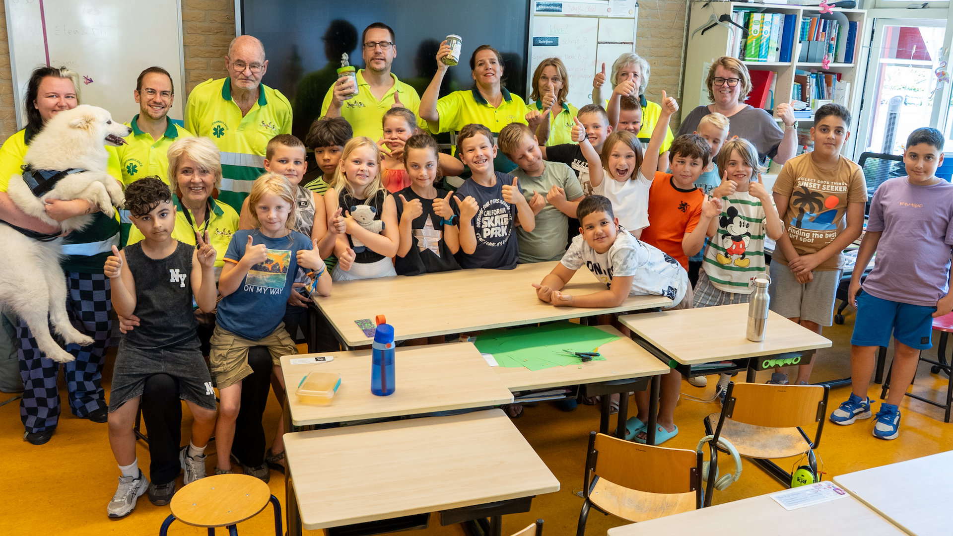 Boek-over-hamsters-leidt-tot-steun-voor-dierenambulance-Woudenberg