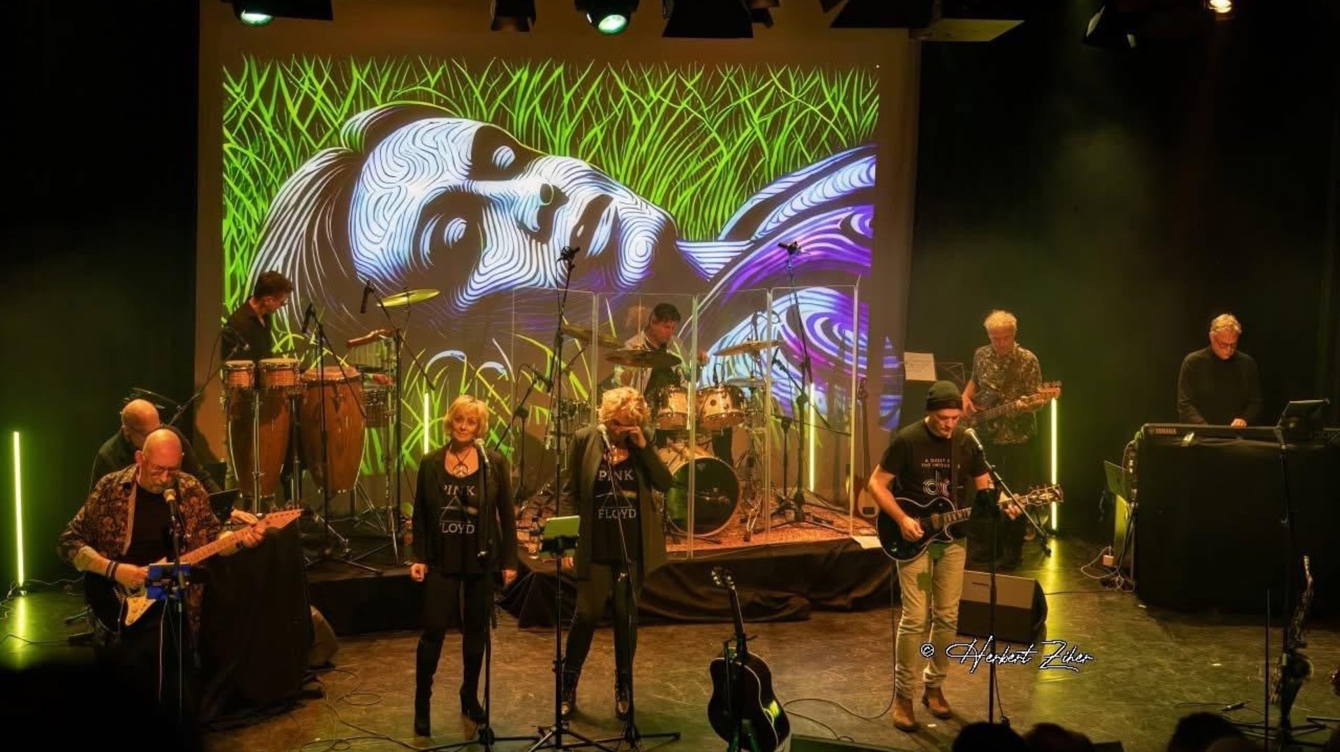 Rockband-Blue-Monday-speelt-Benefietconcert-in-Houten-voor-Stichting-Leergeld